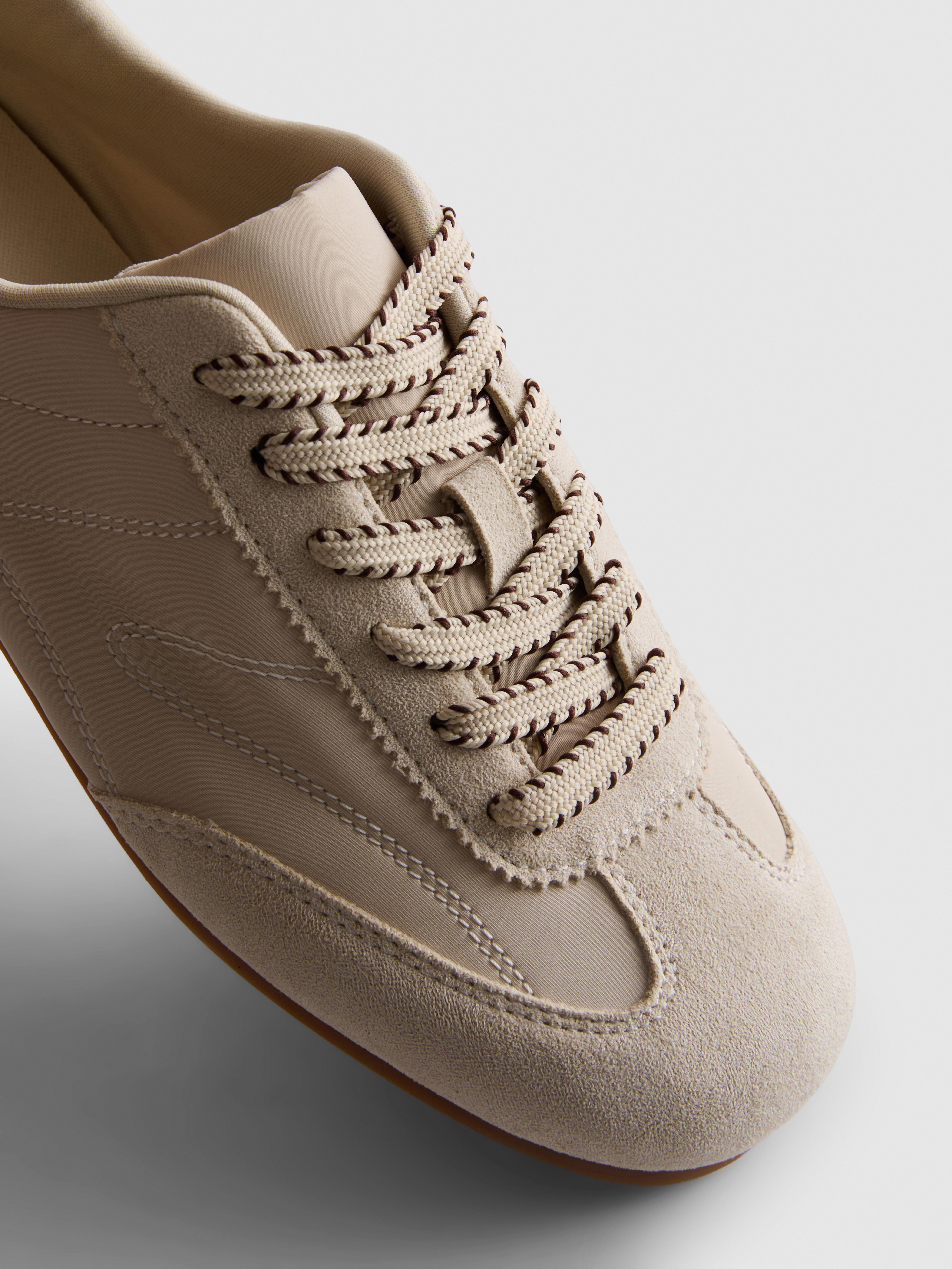 Low-Top Sneakers