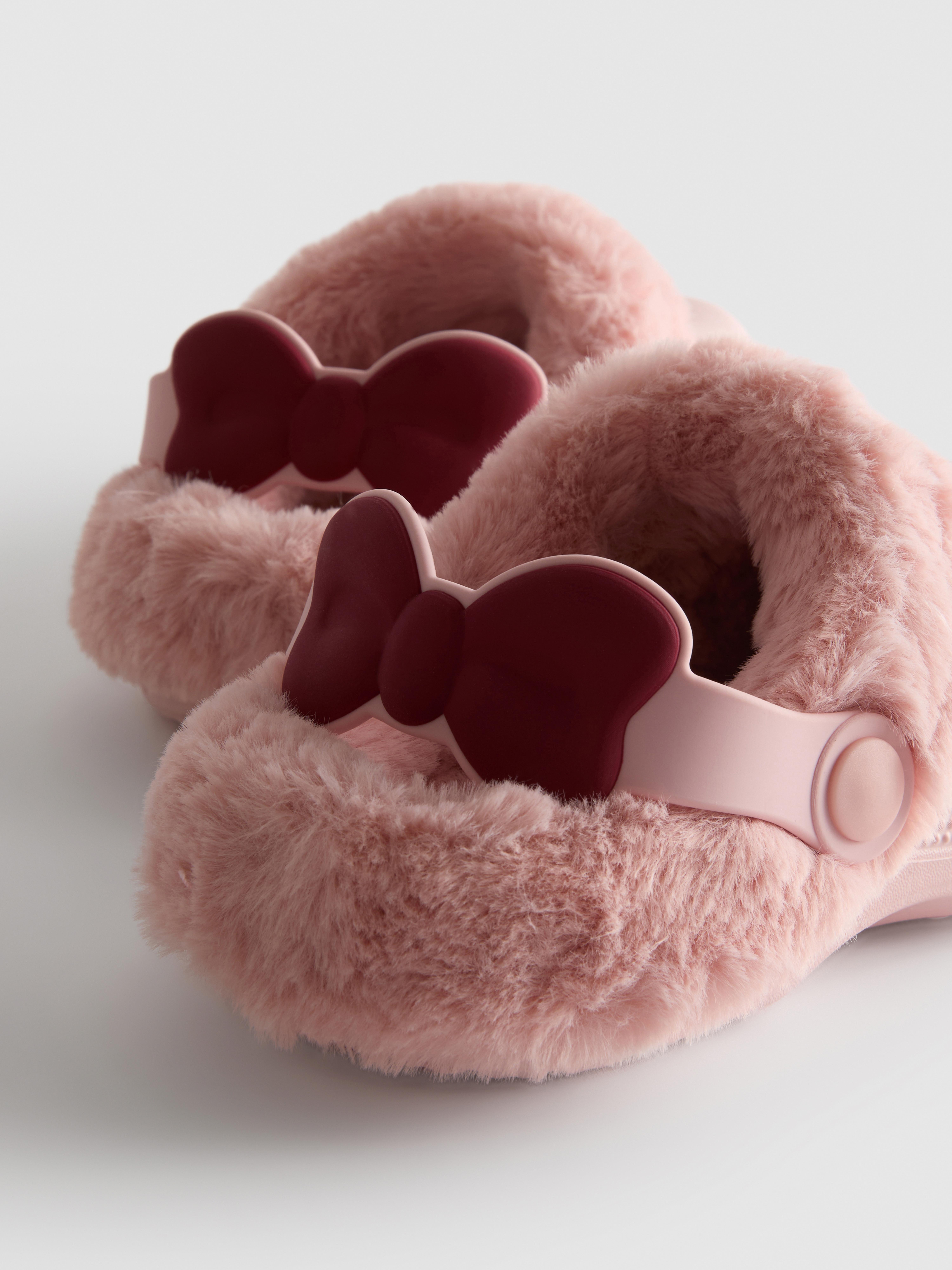 Charm Detail Clogs