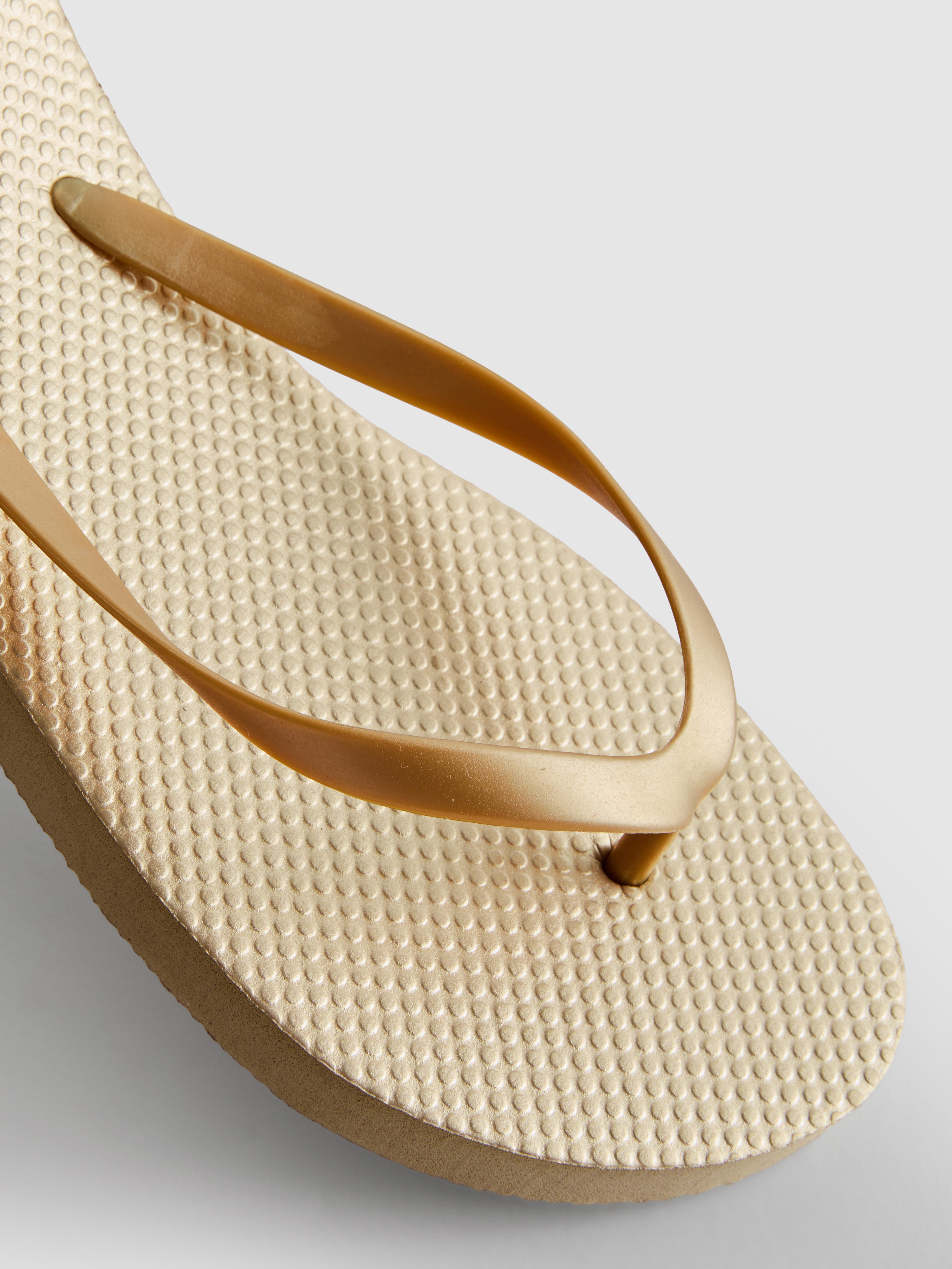 Essential Flip Flops