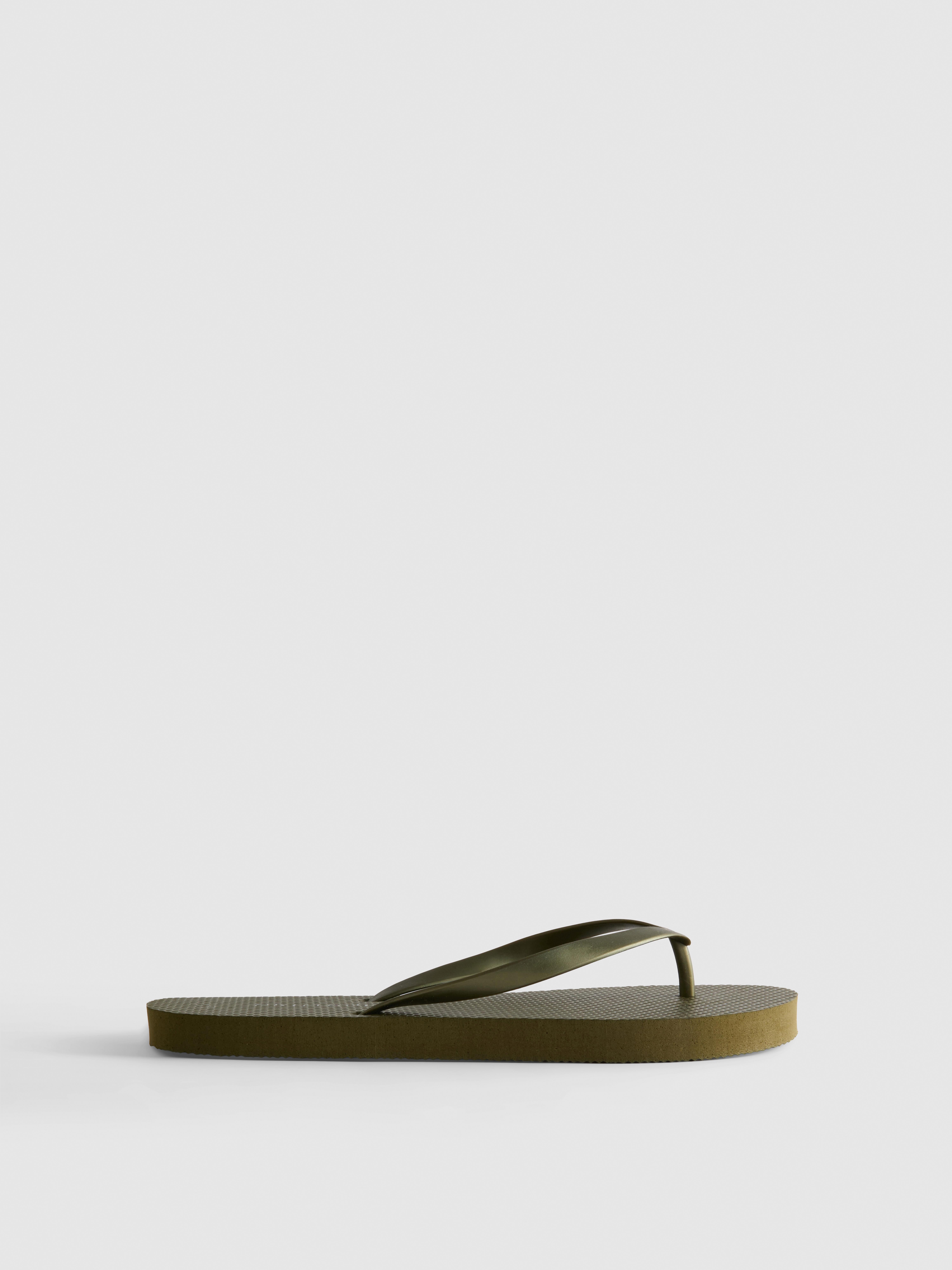 Chanclas básicas