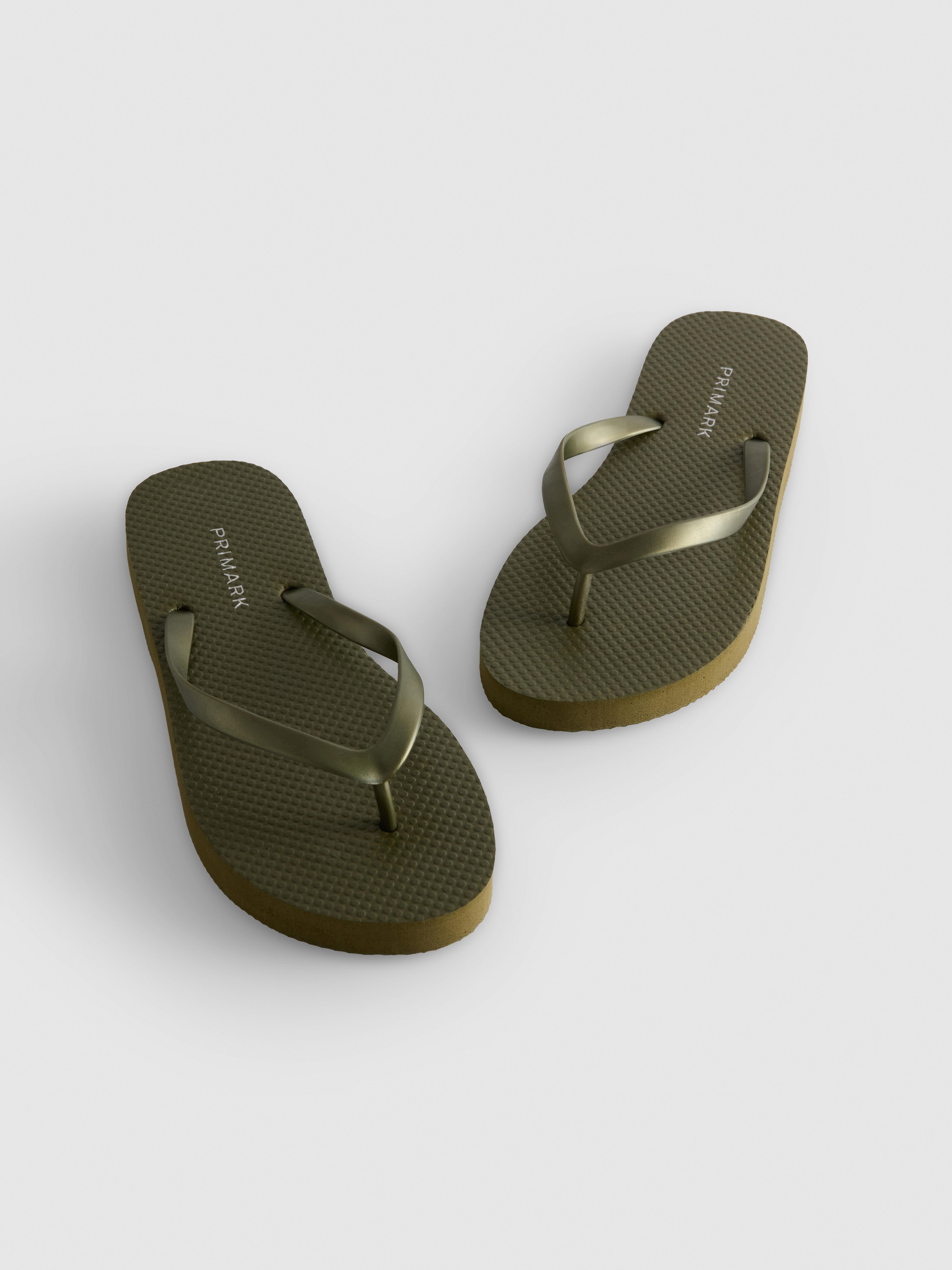 Chanclas básicas