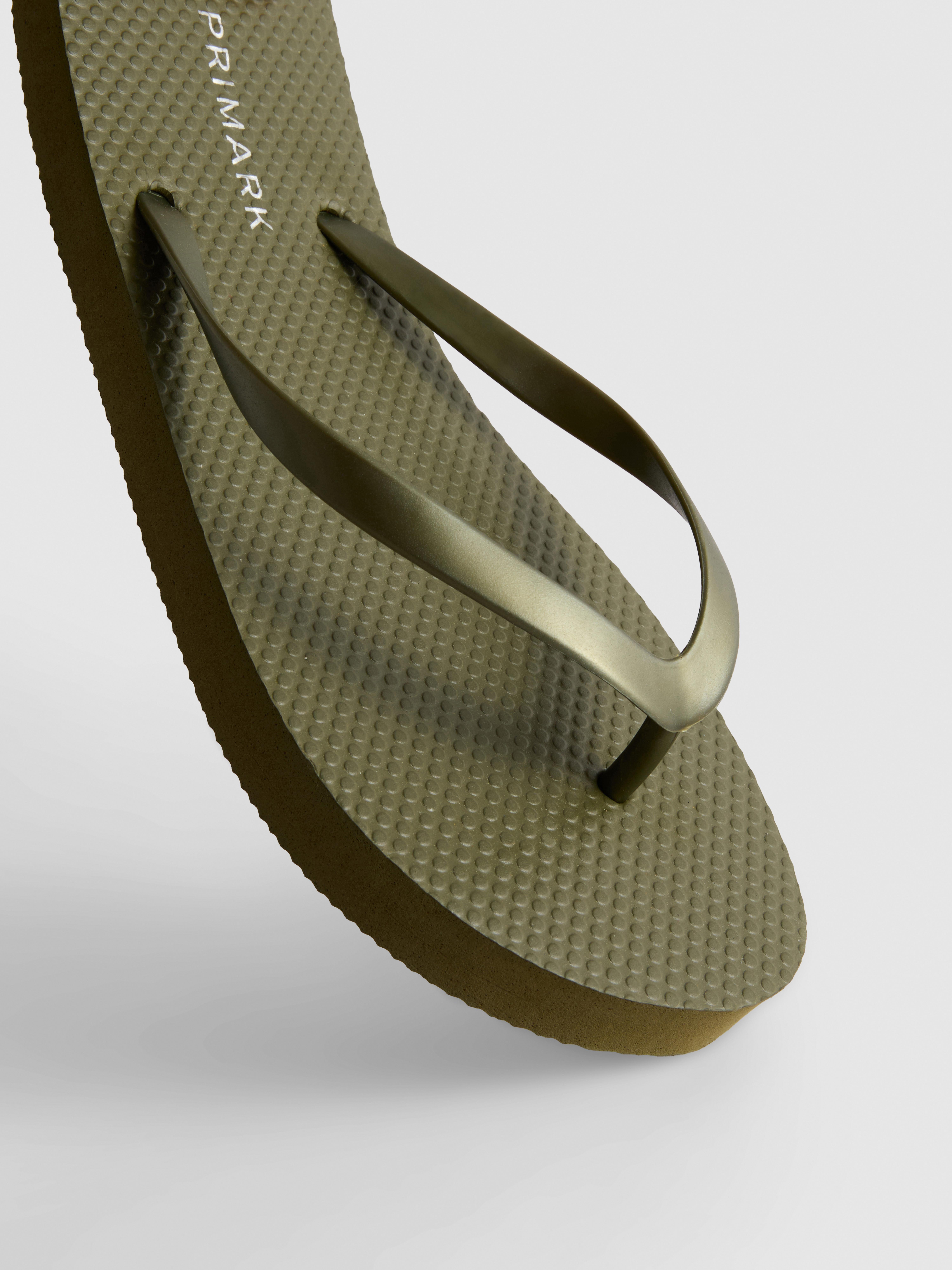 Chanclas básicas