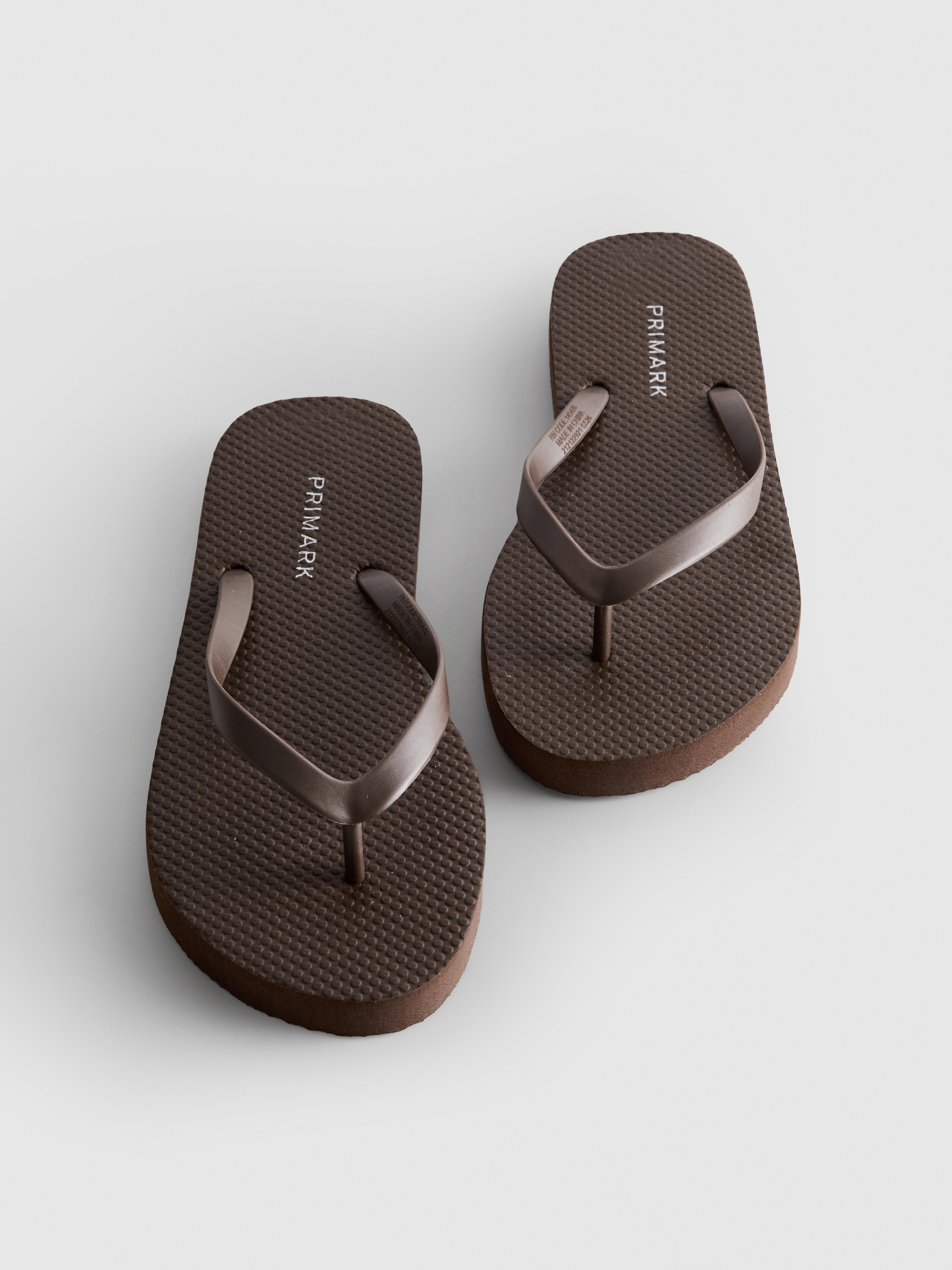 Chanclas básicas