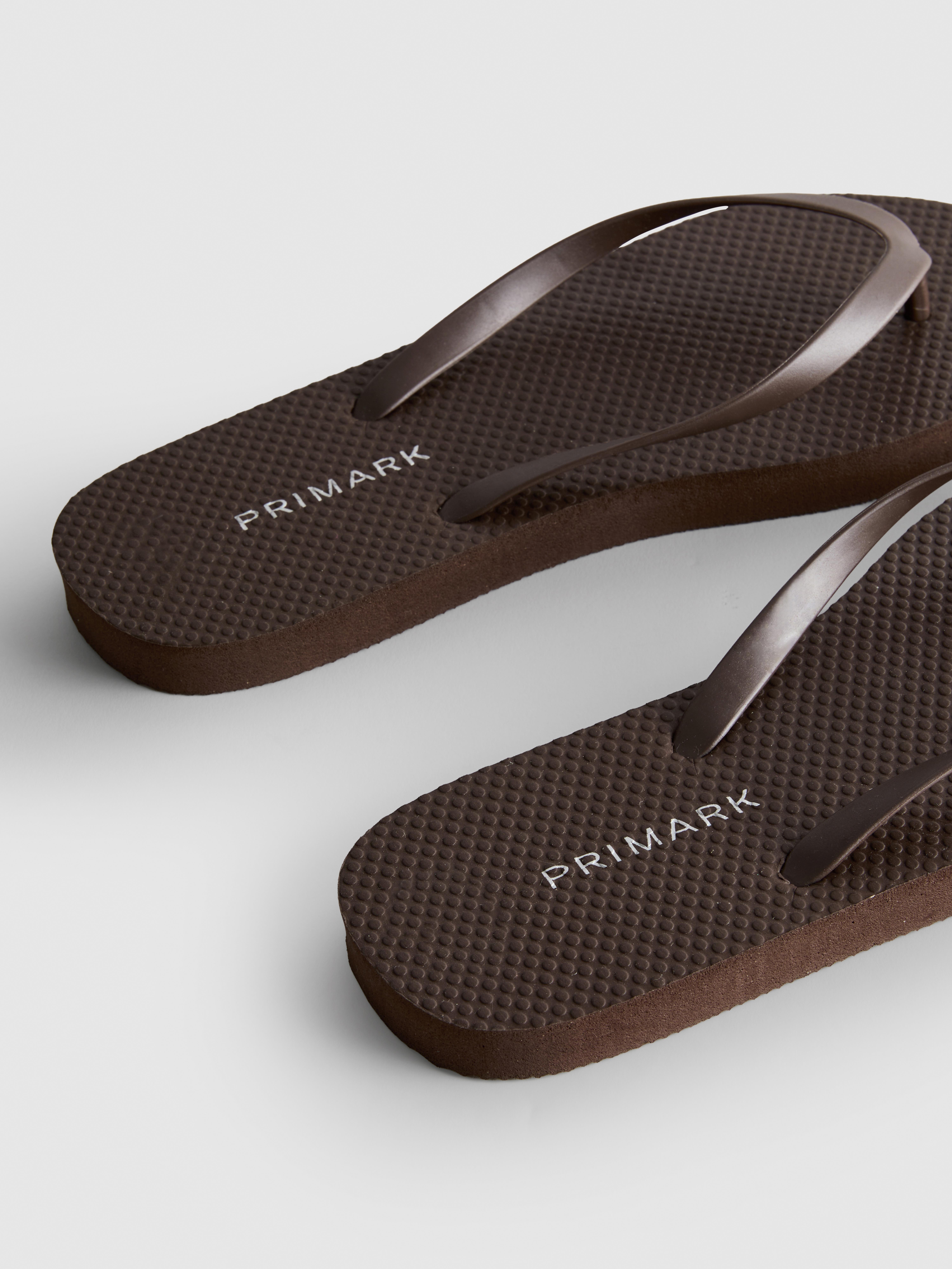 Chanclas básicas