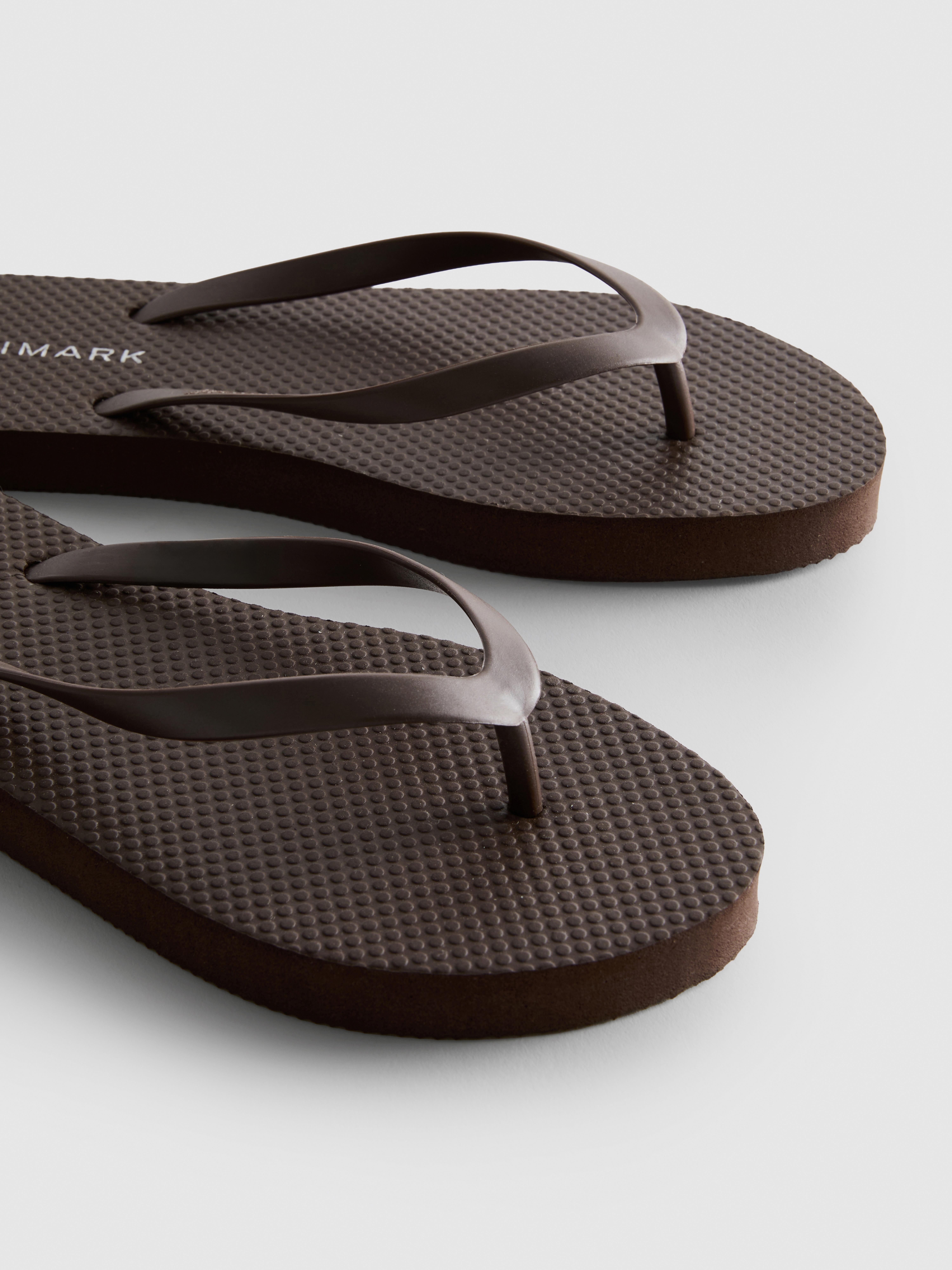 Chanclas básicas