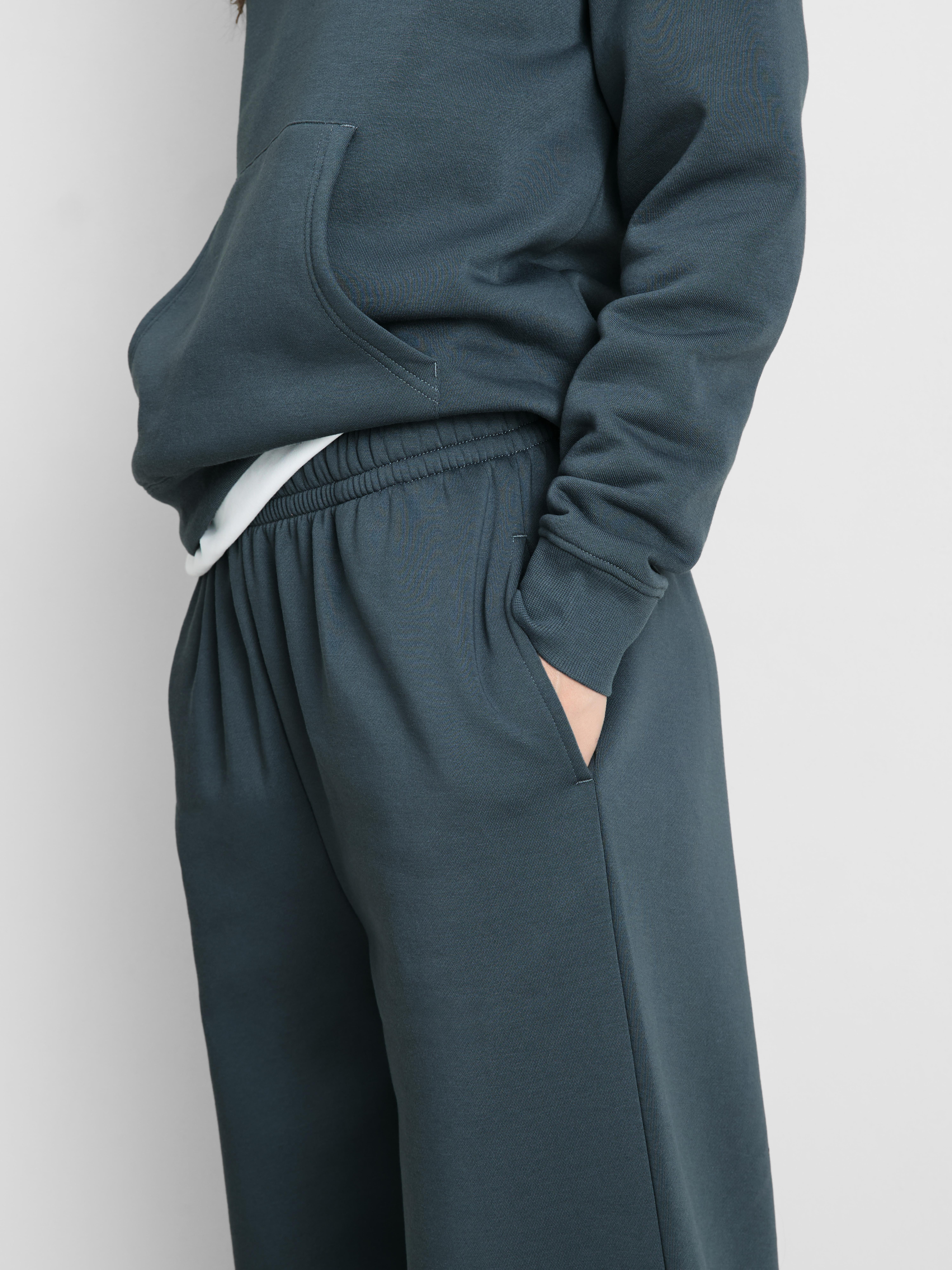 Pantaloni da tuta in misto cotone con fondo stretto