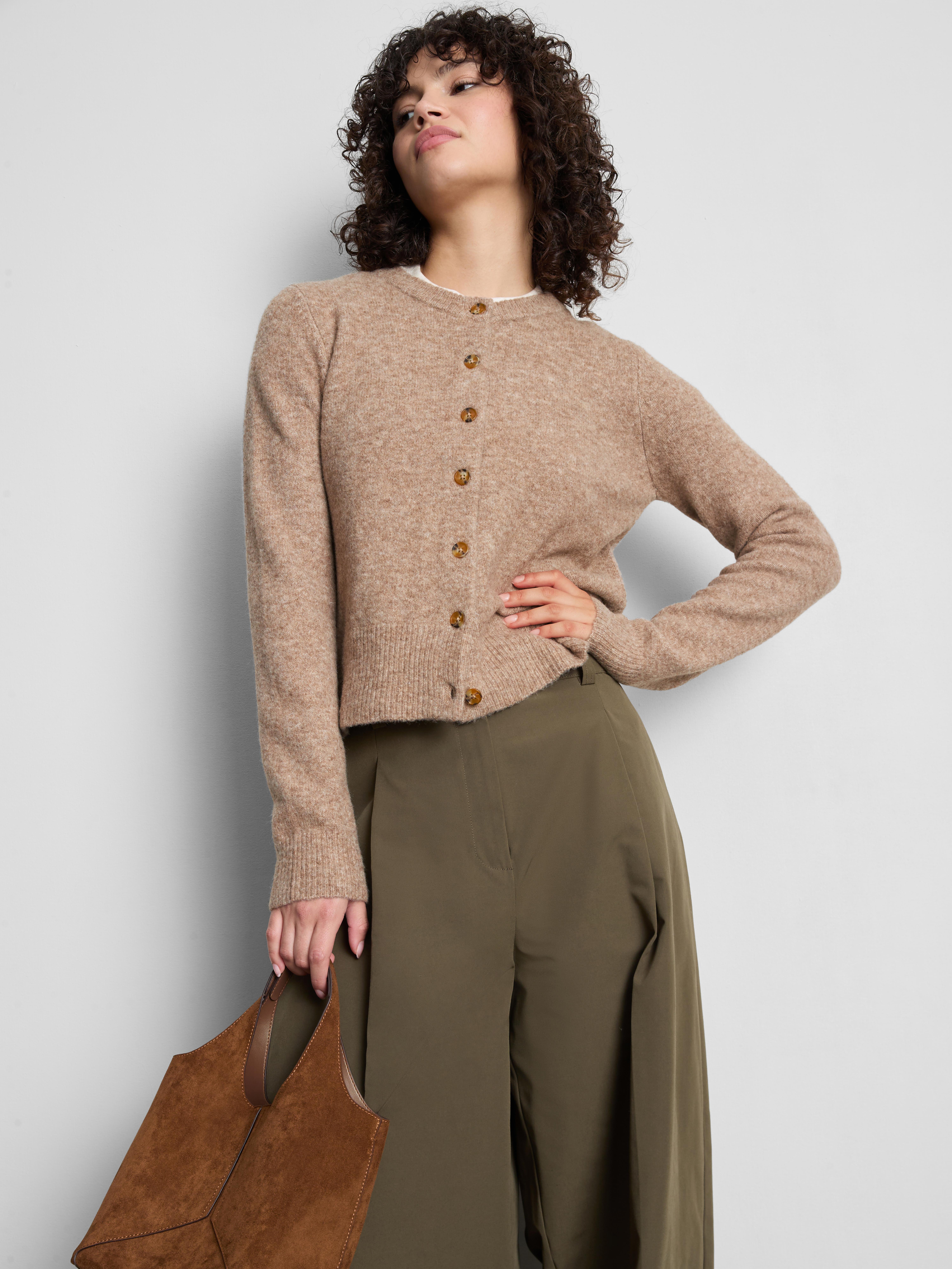 Essential Knitted Crewneck Cardigan Taupe