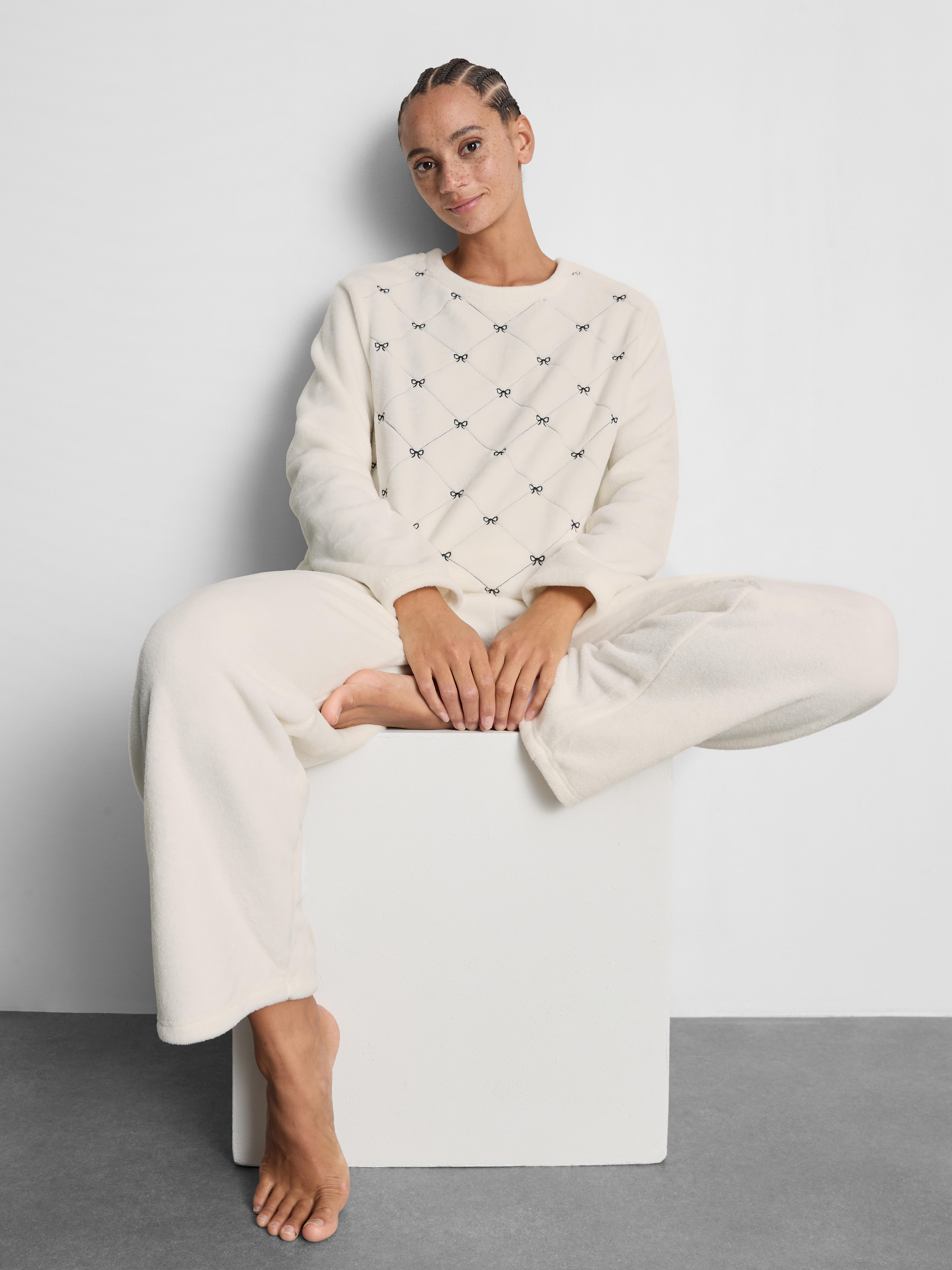 Plush Sweatshirt Graphic Pyjamas Ivory
