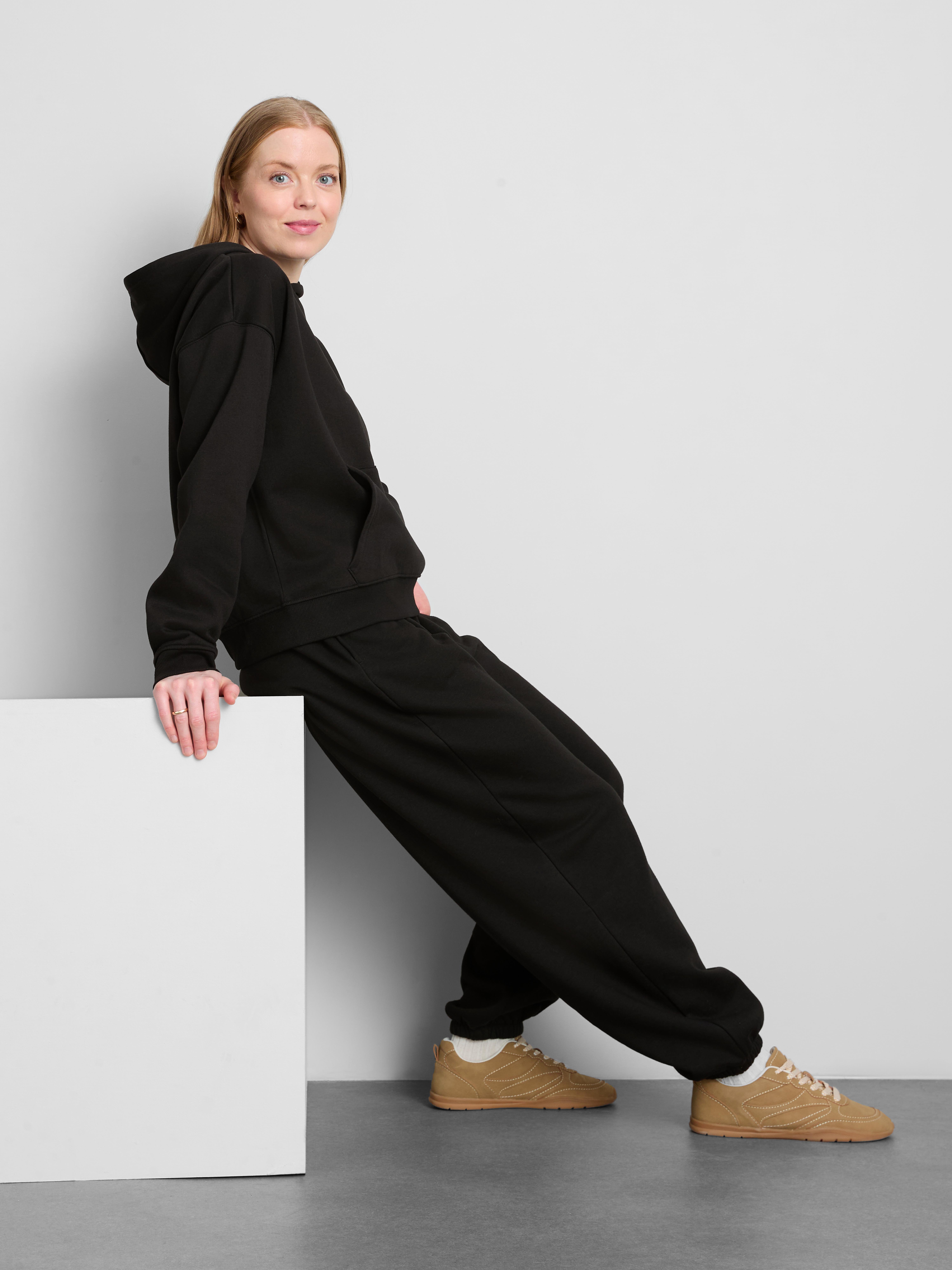 Relaxed Cuffed Joggers