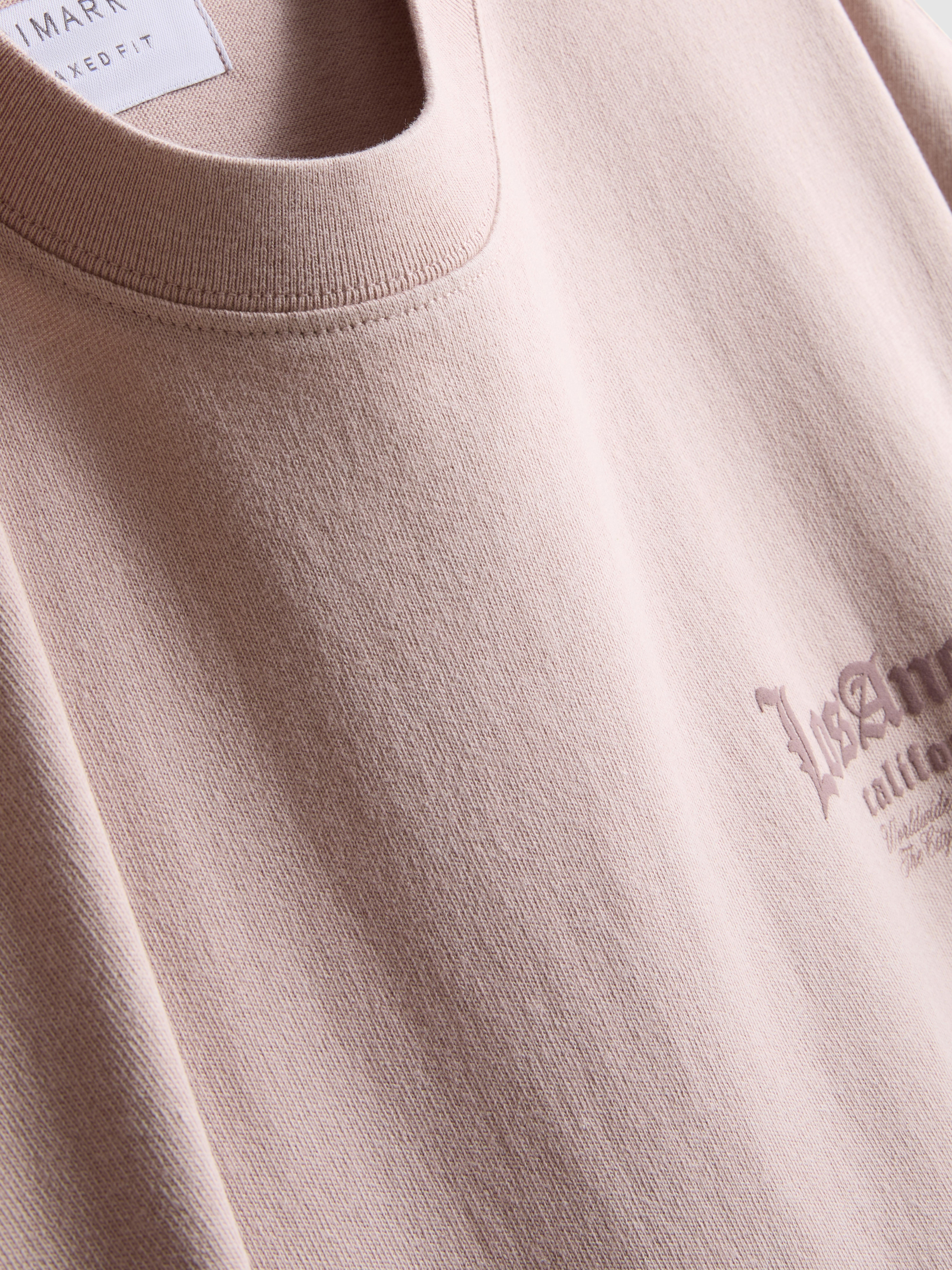 Camiseta con mensaje «Los Angeles»