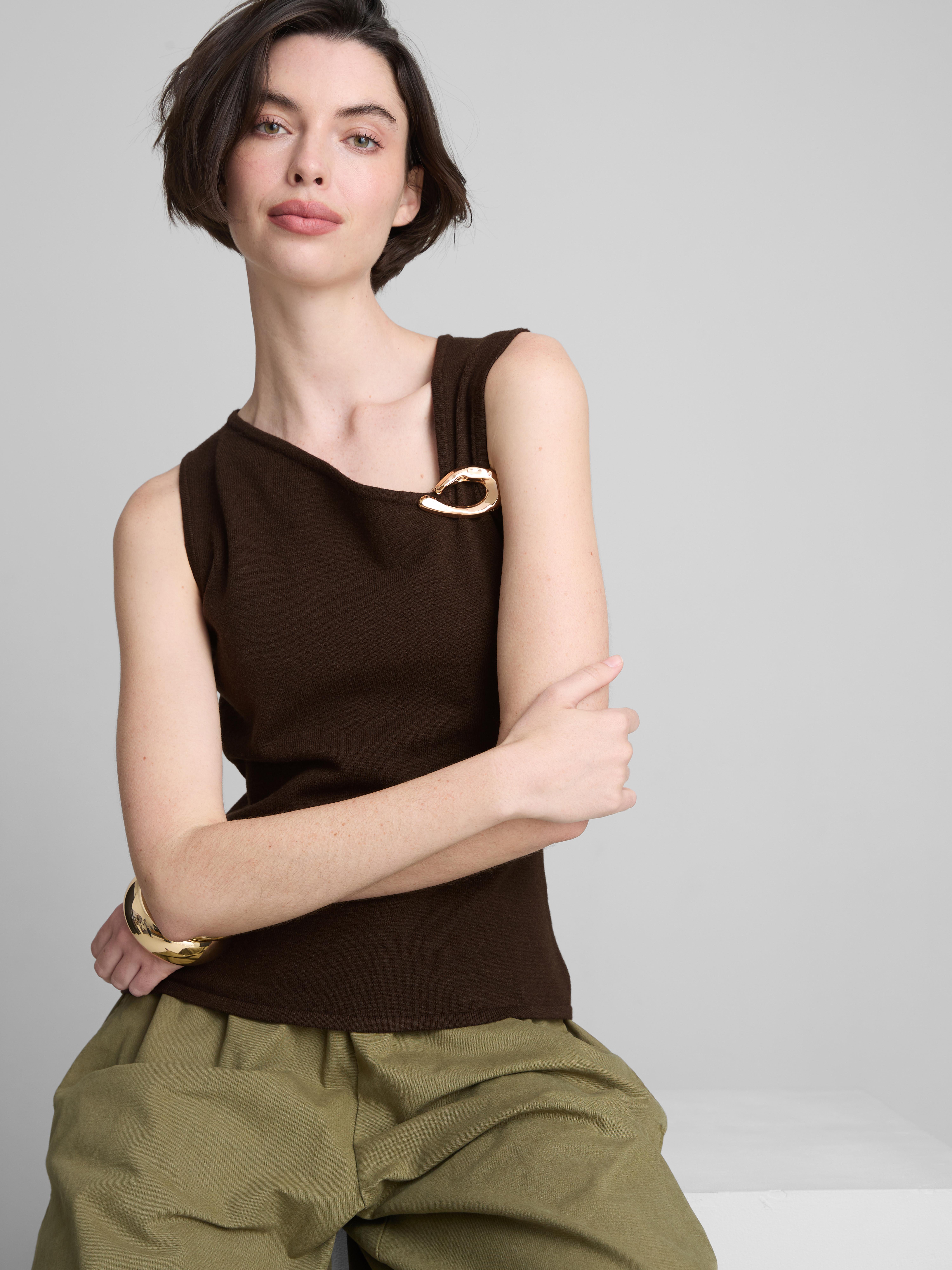 Knitted Brooch Detail Tank Top