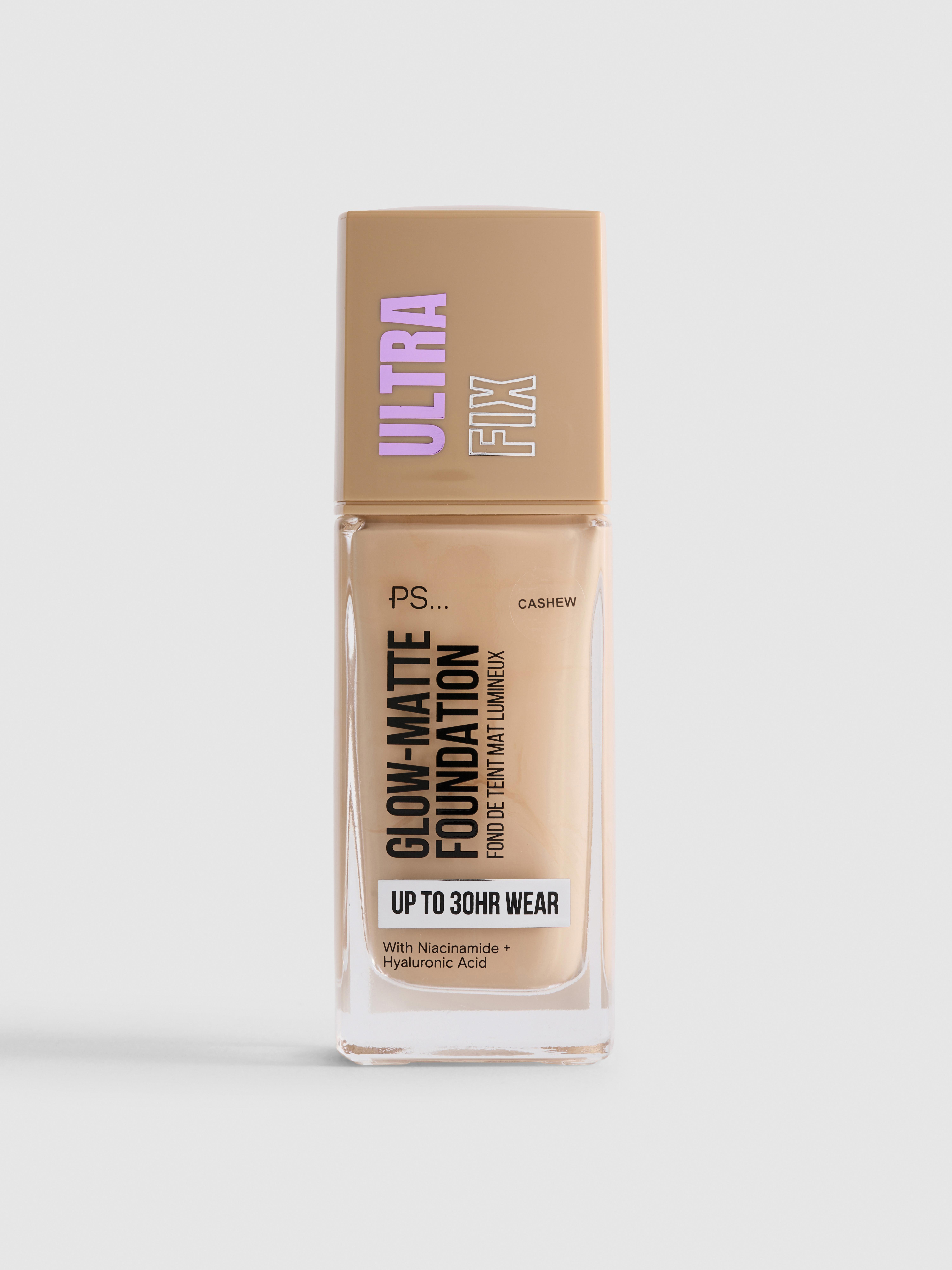 PS... Ultra Fix Glow-Matte Foundation
