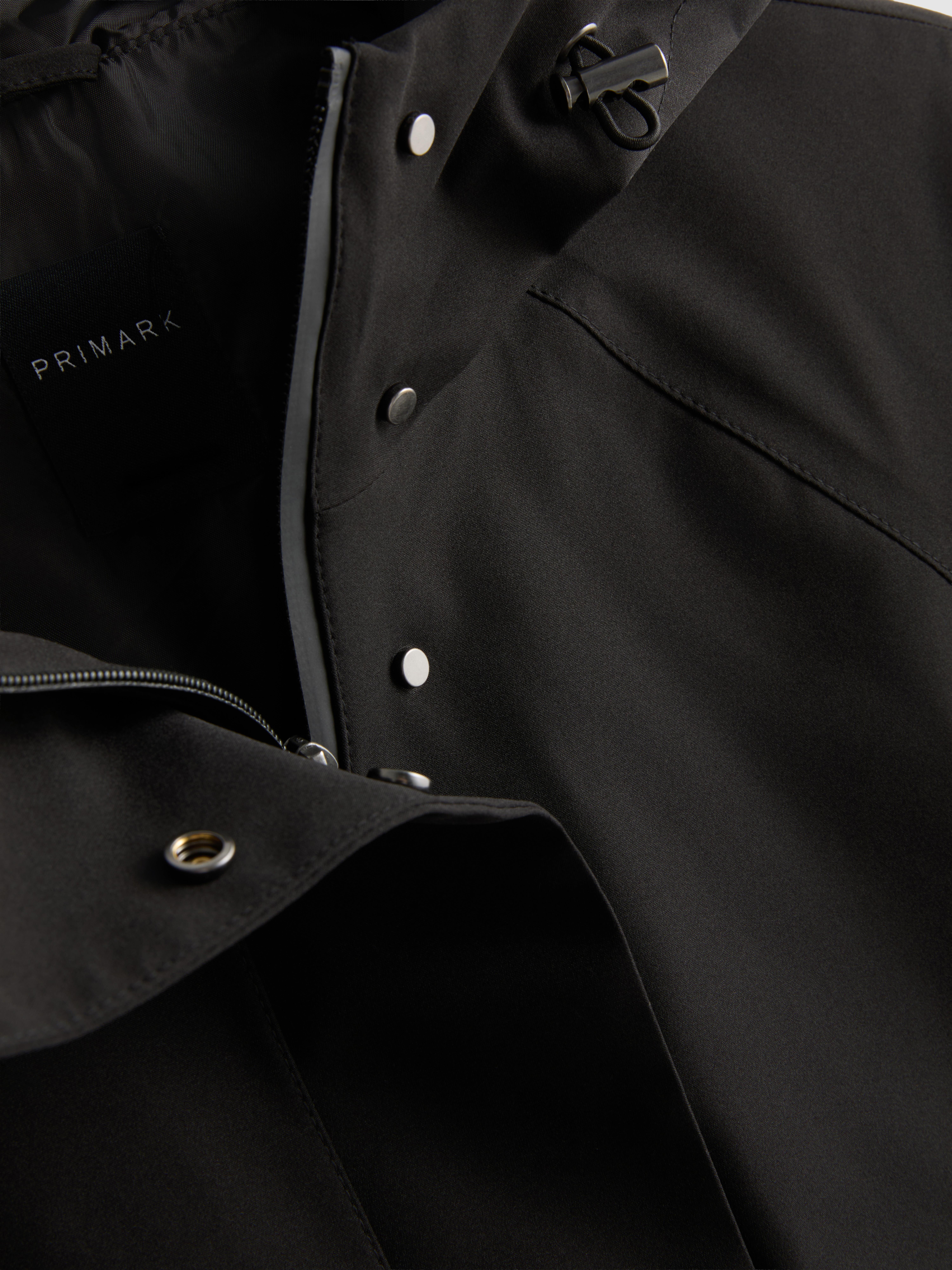 Short Raglan-Sleeve Raincoat