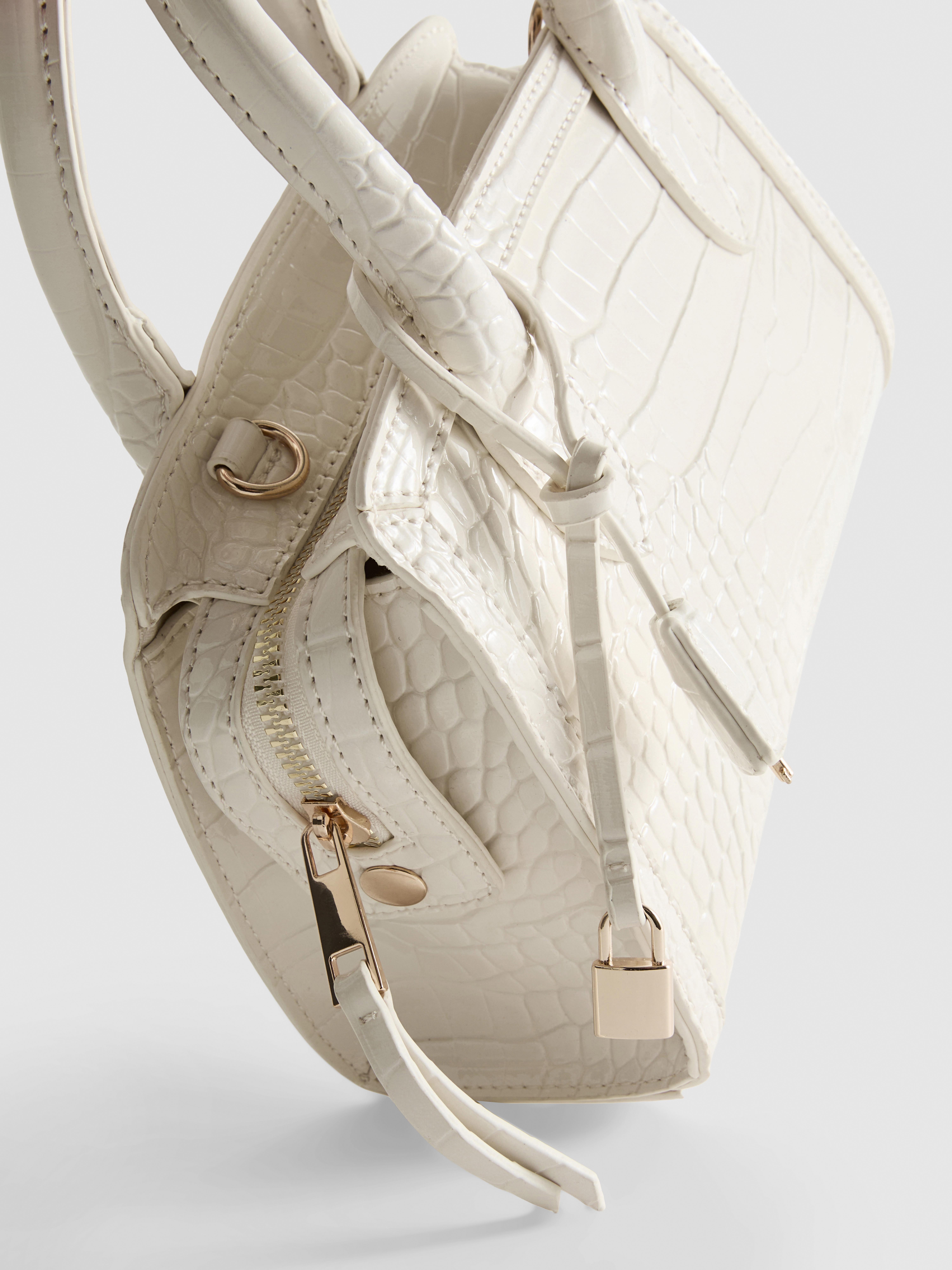 Croc-Effect Grab Bag