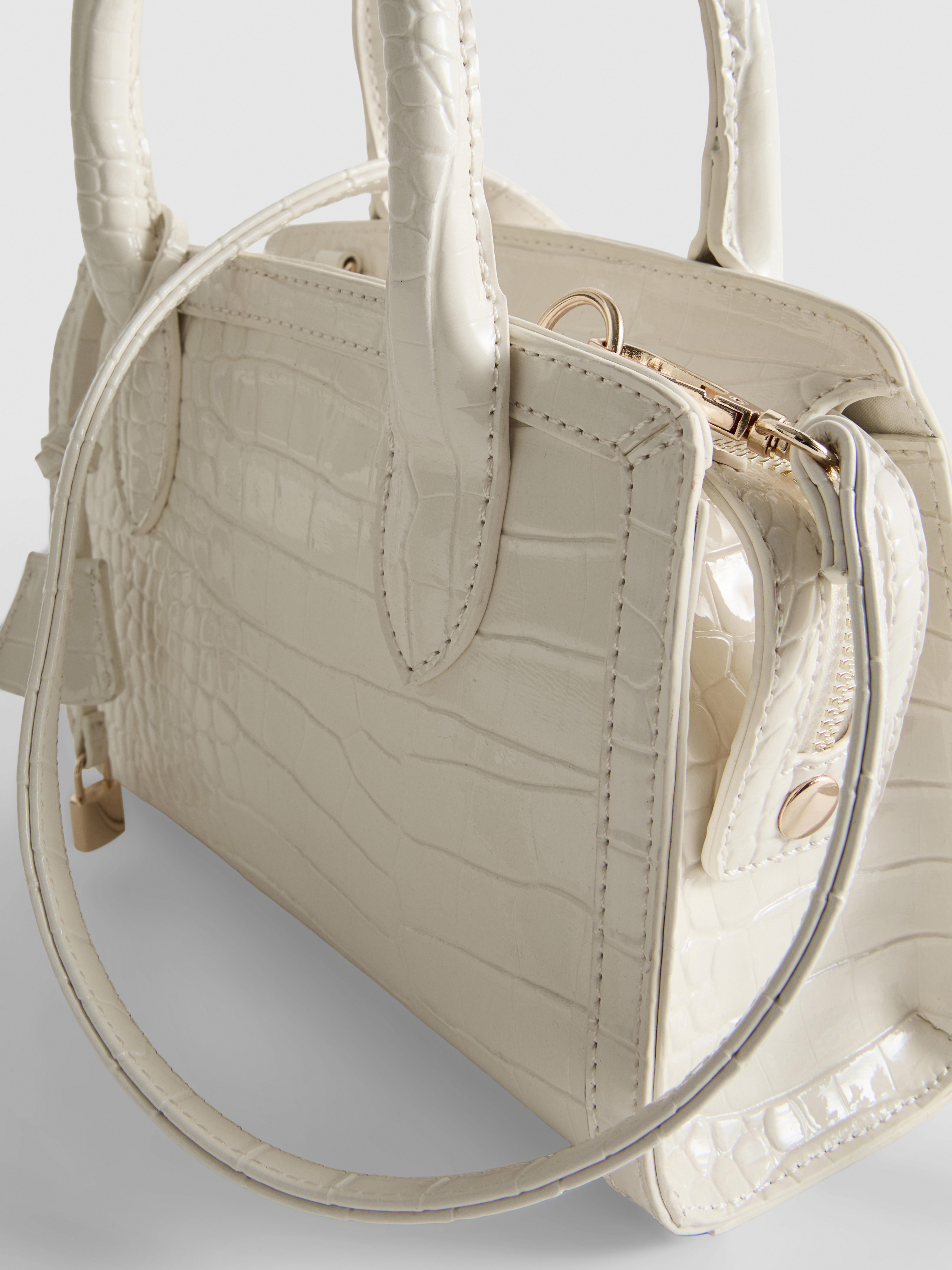 Croc-Effect Grab Bag
