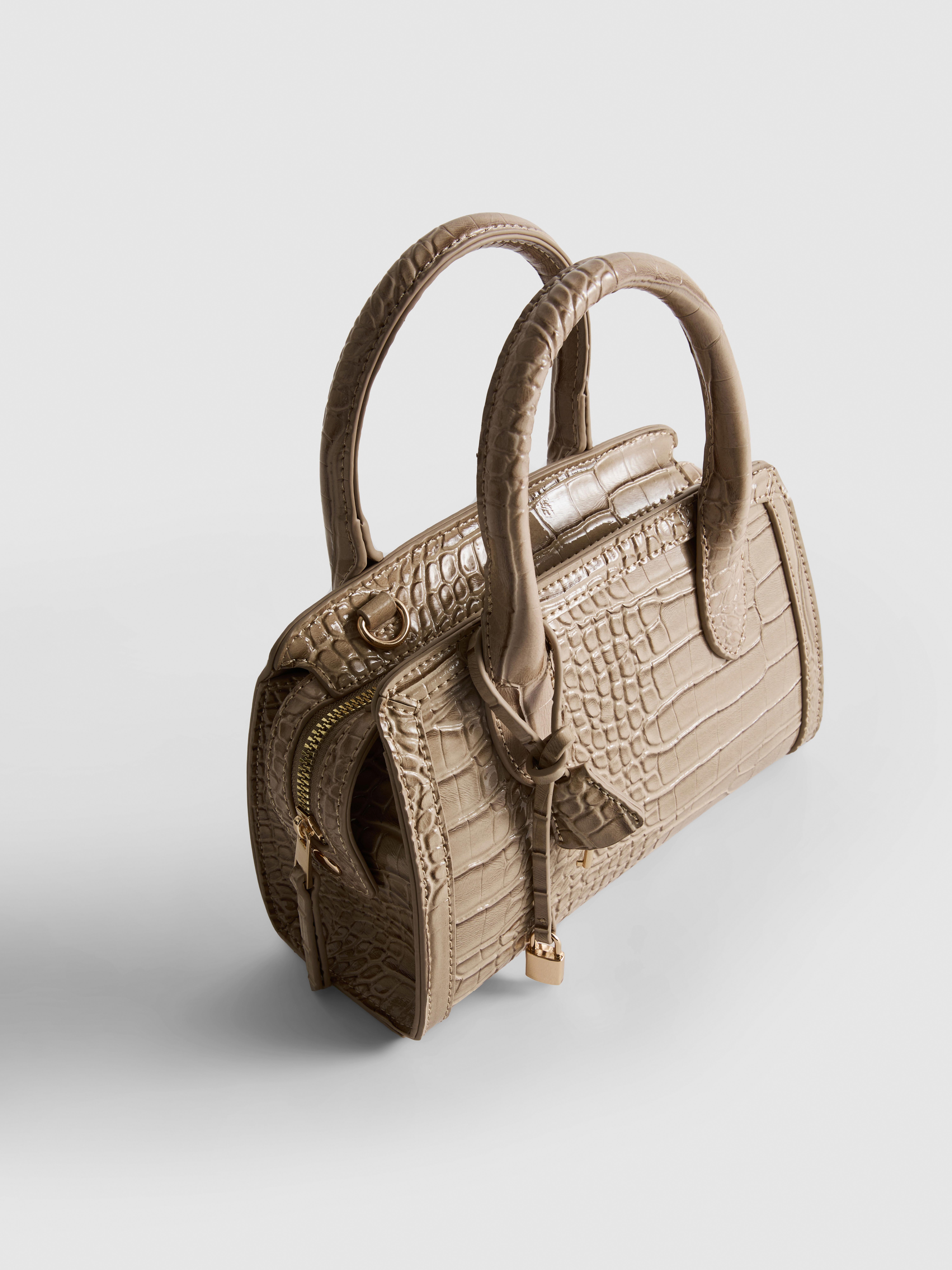 Croc-Effect Grab Bag
