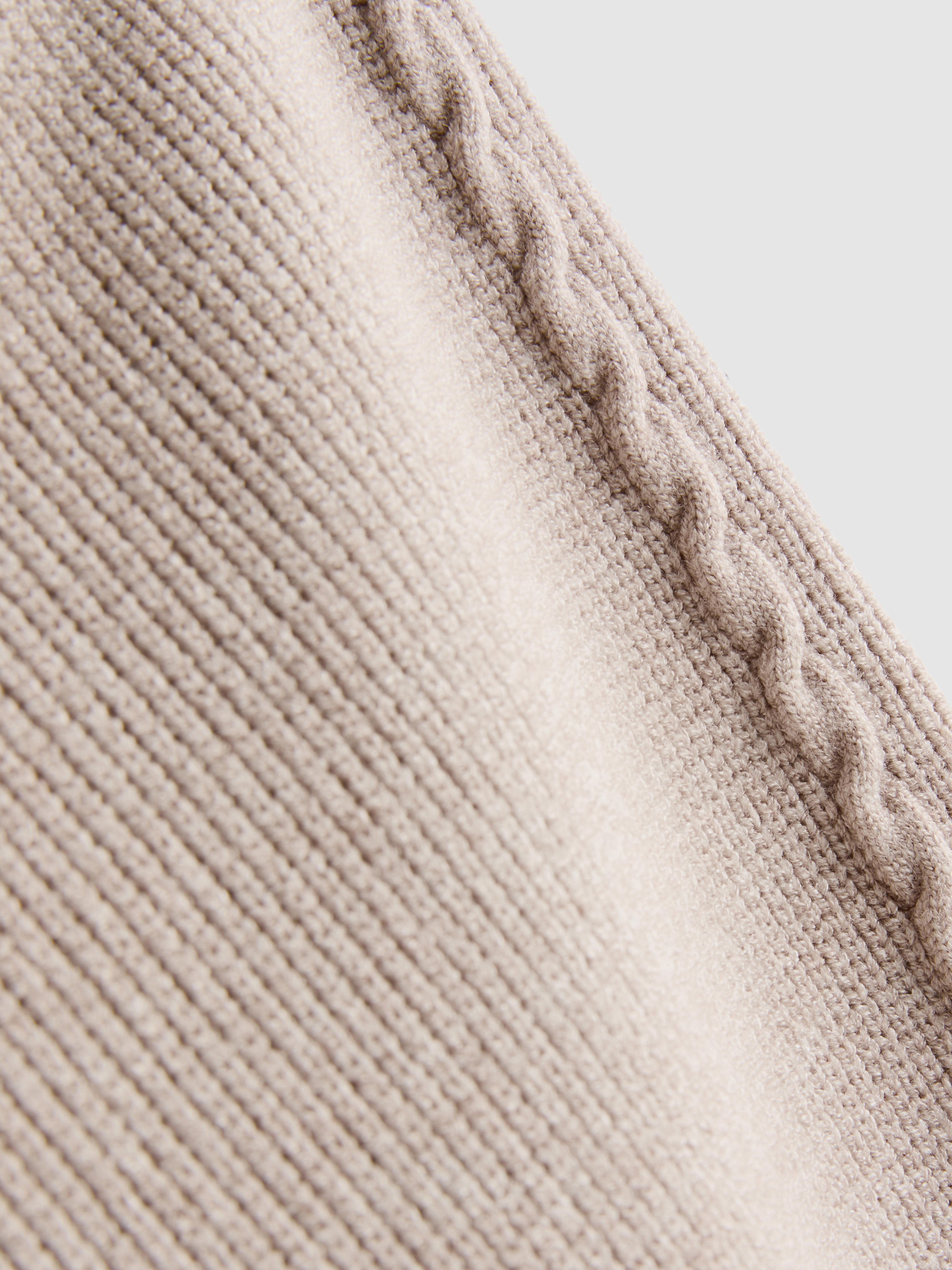 Pantaloni larghi lavorati a maglia