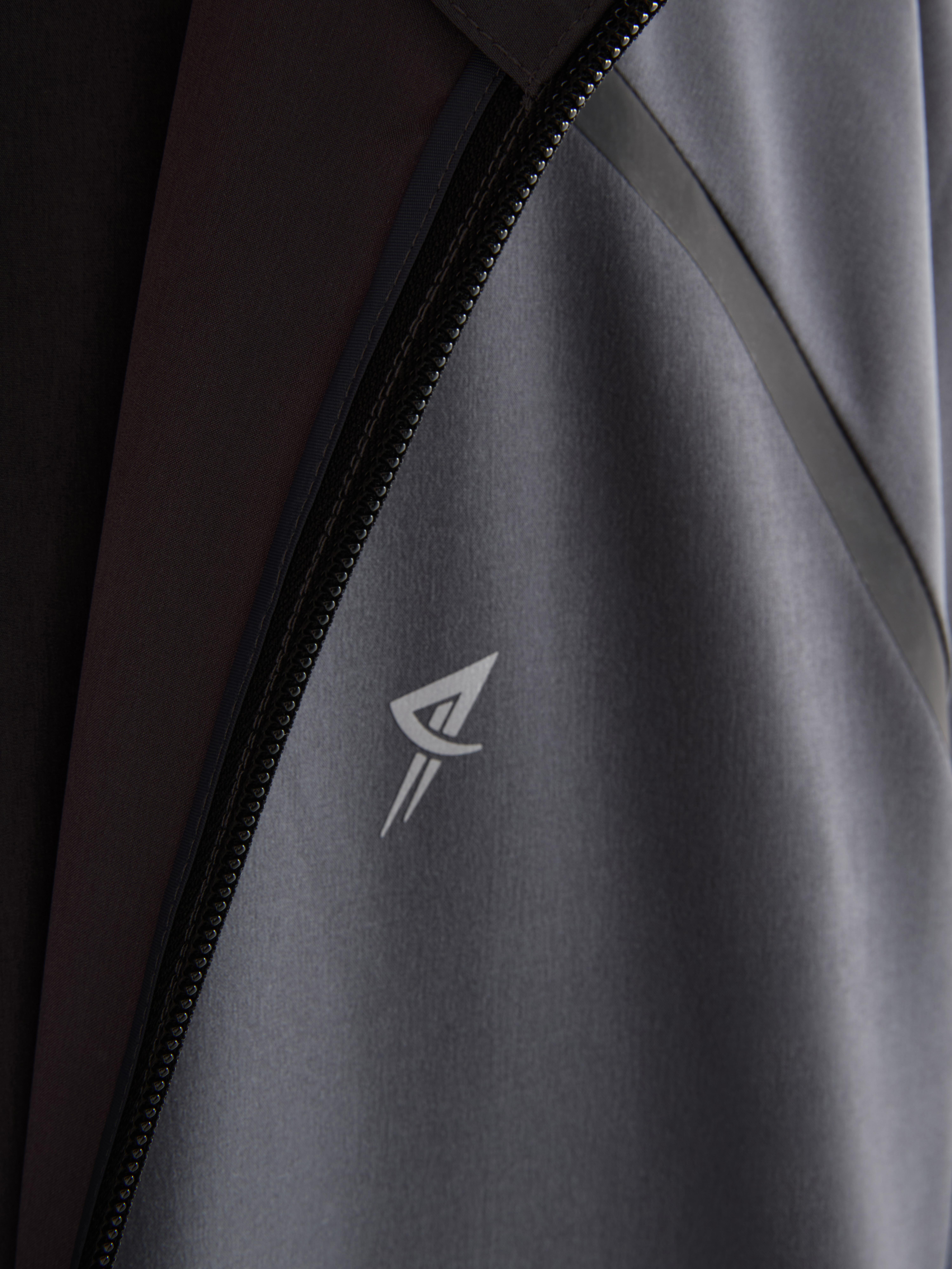Active-Jacke mit Reißverschluss
