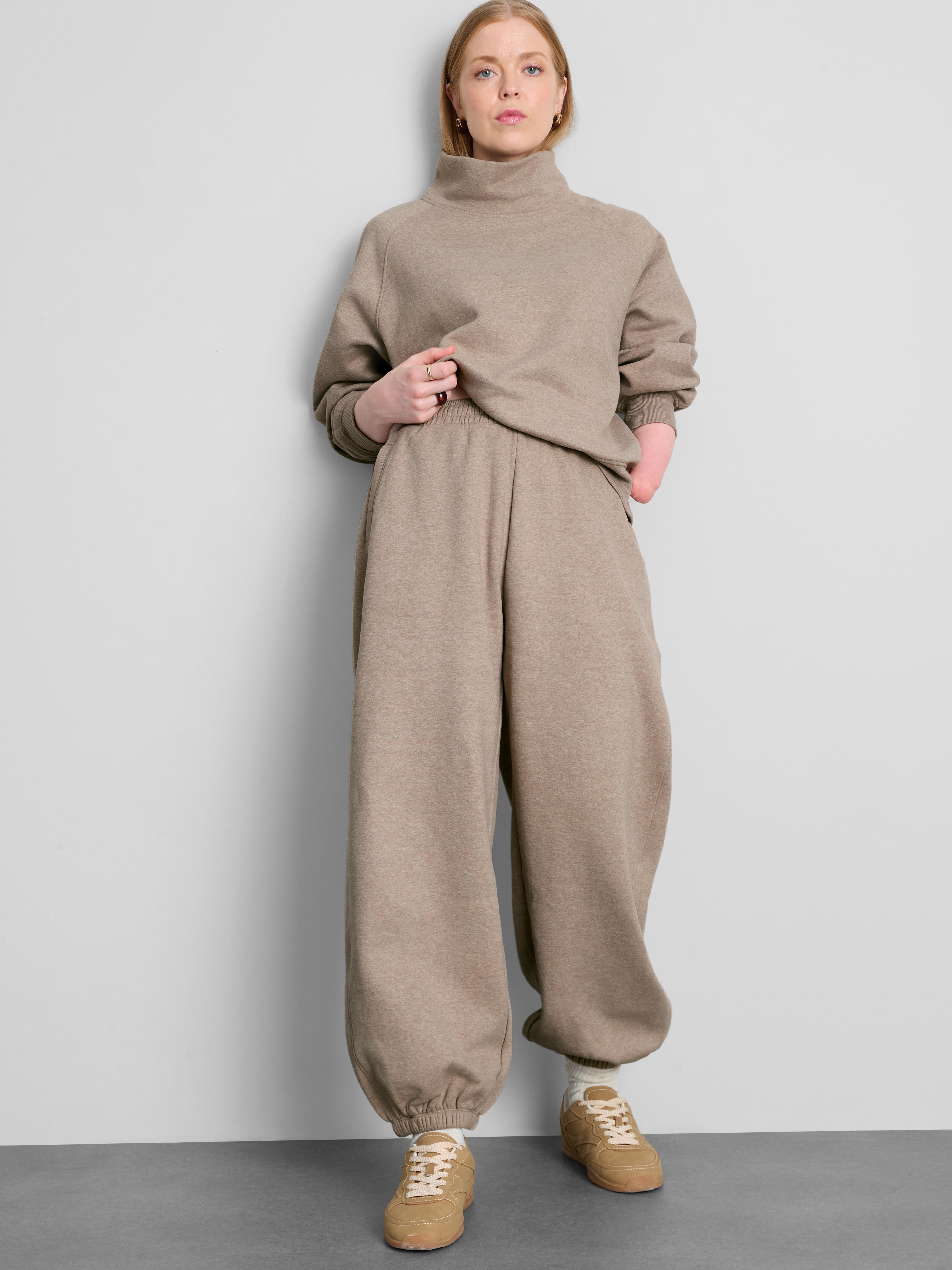 Cotton-Rich Relaxed Cuffed Joggers