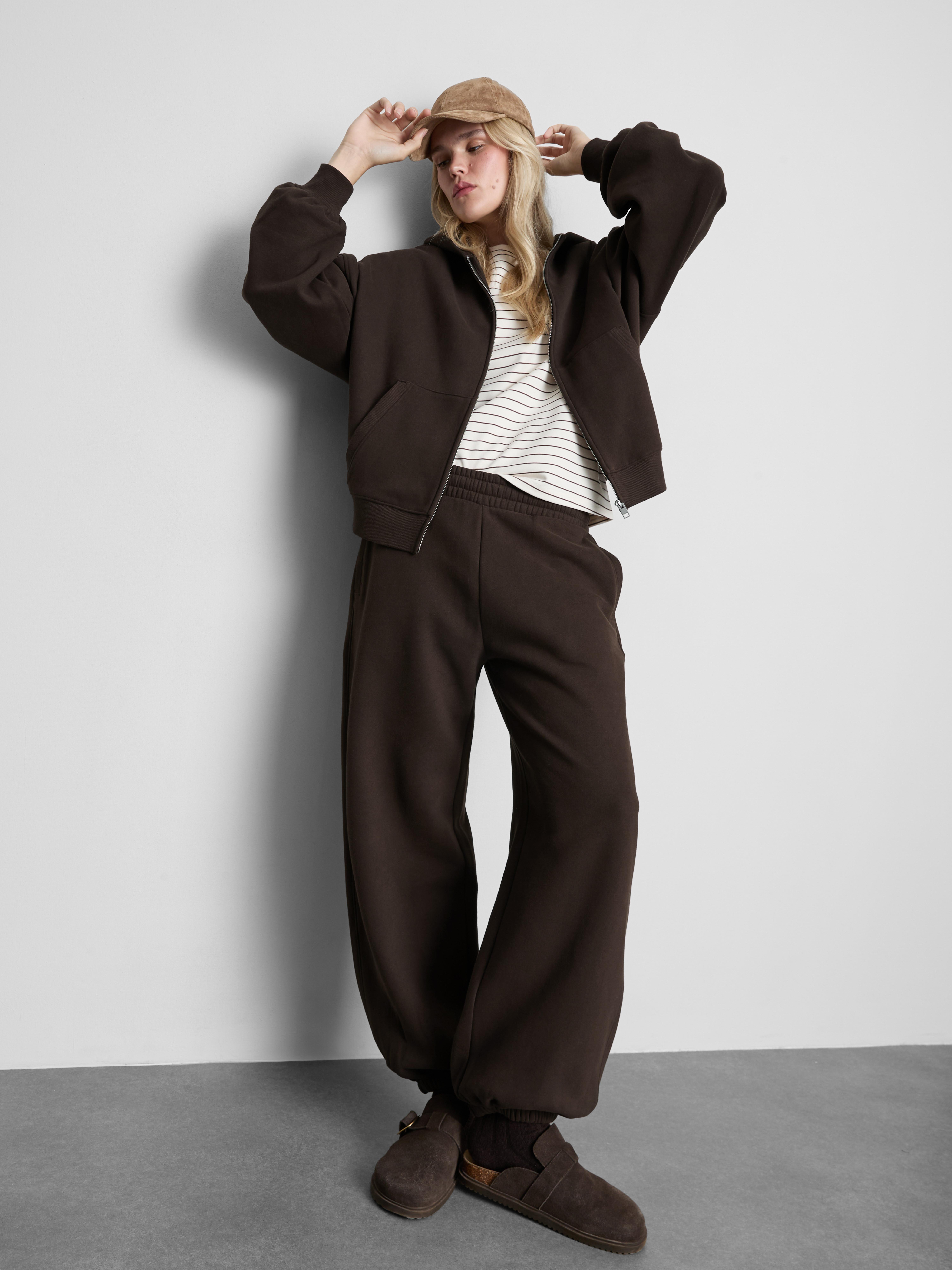 Cotton-Rich Relaxed Cuffed Joggers