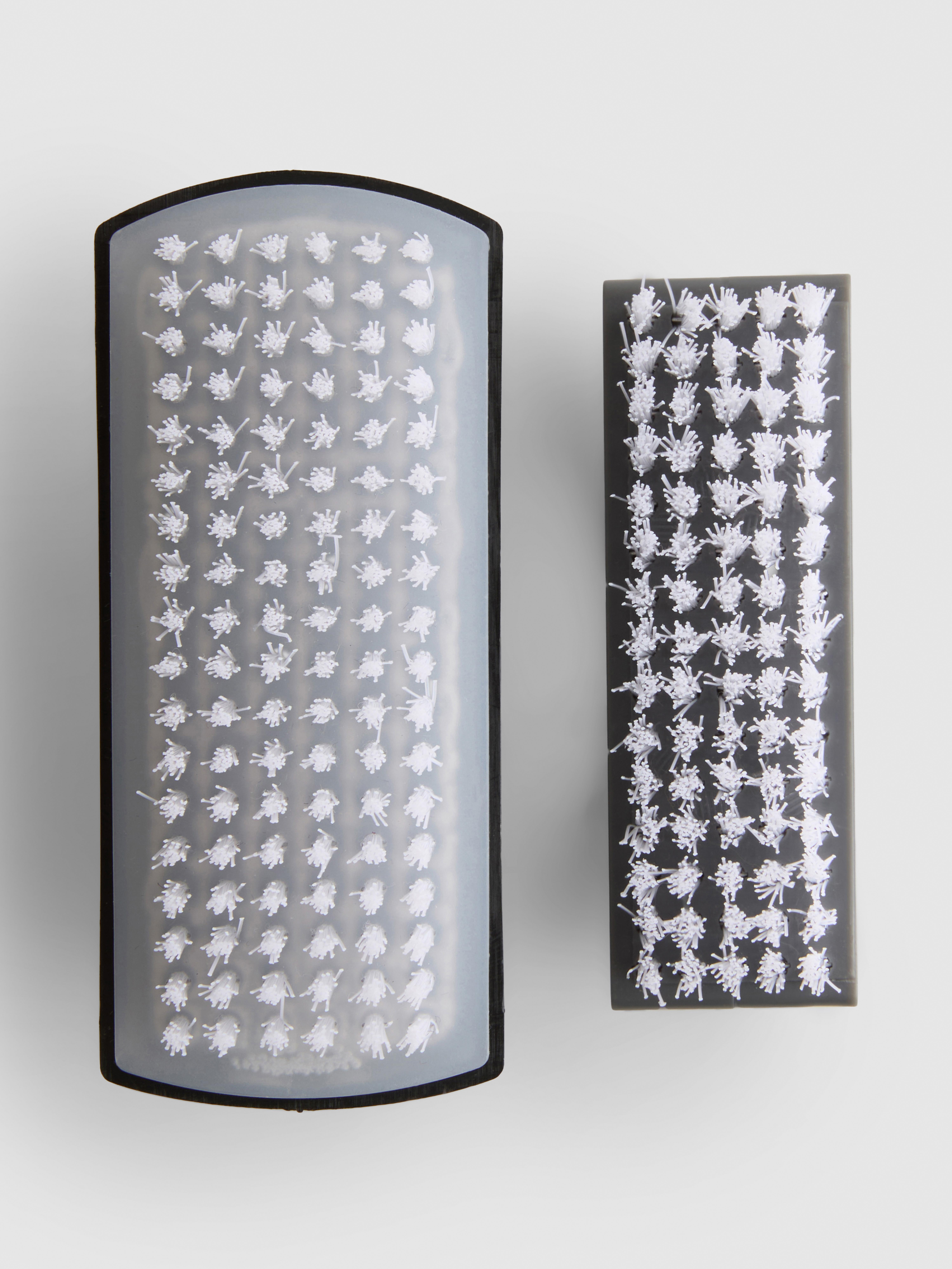 2pk PS... Nail Brushes