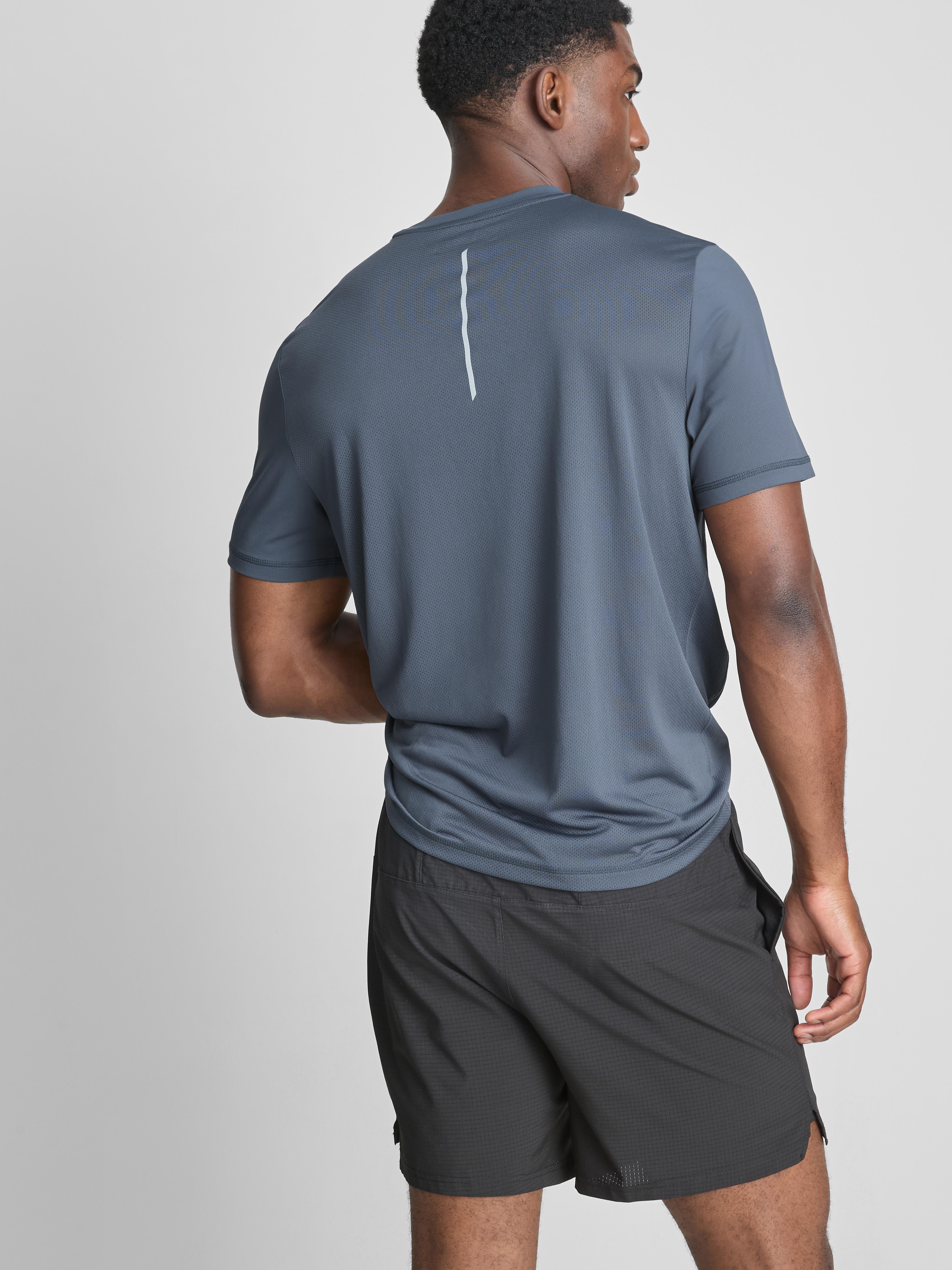 Fitness-T-Shirt mit Einsätzen