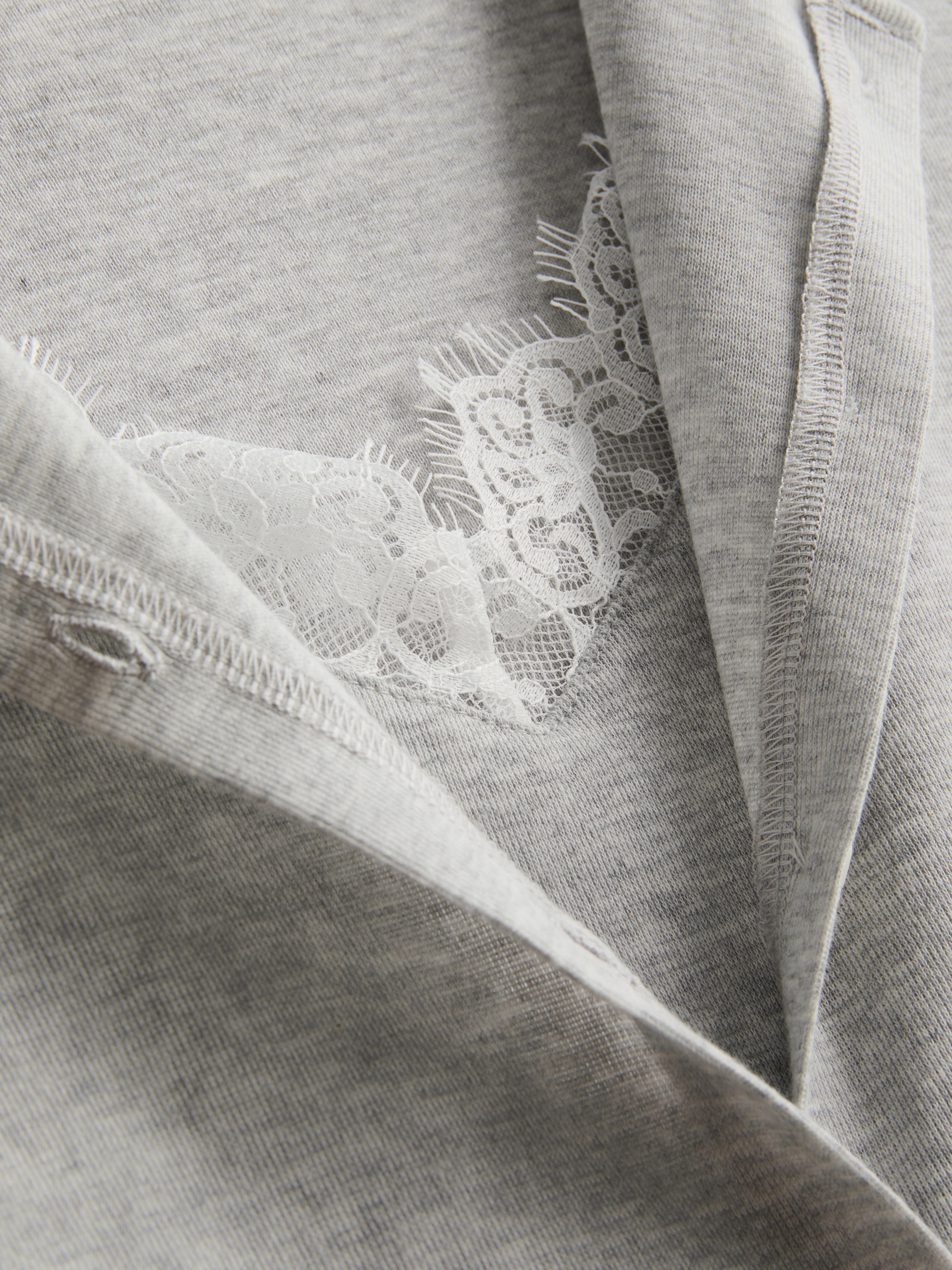 „By Coleen“ Cardigan aus Baumwollmischung mit Spitzenbesatz
