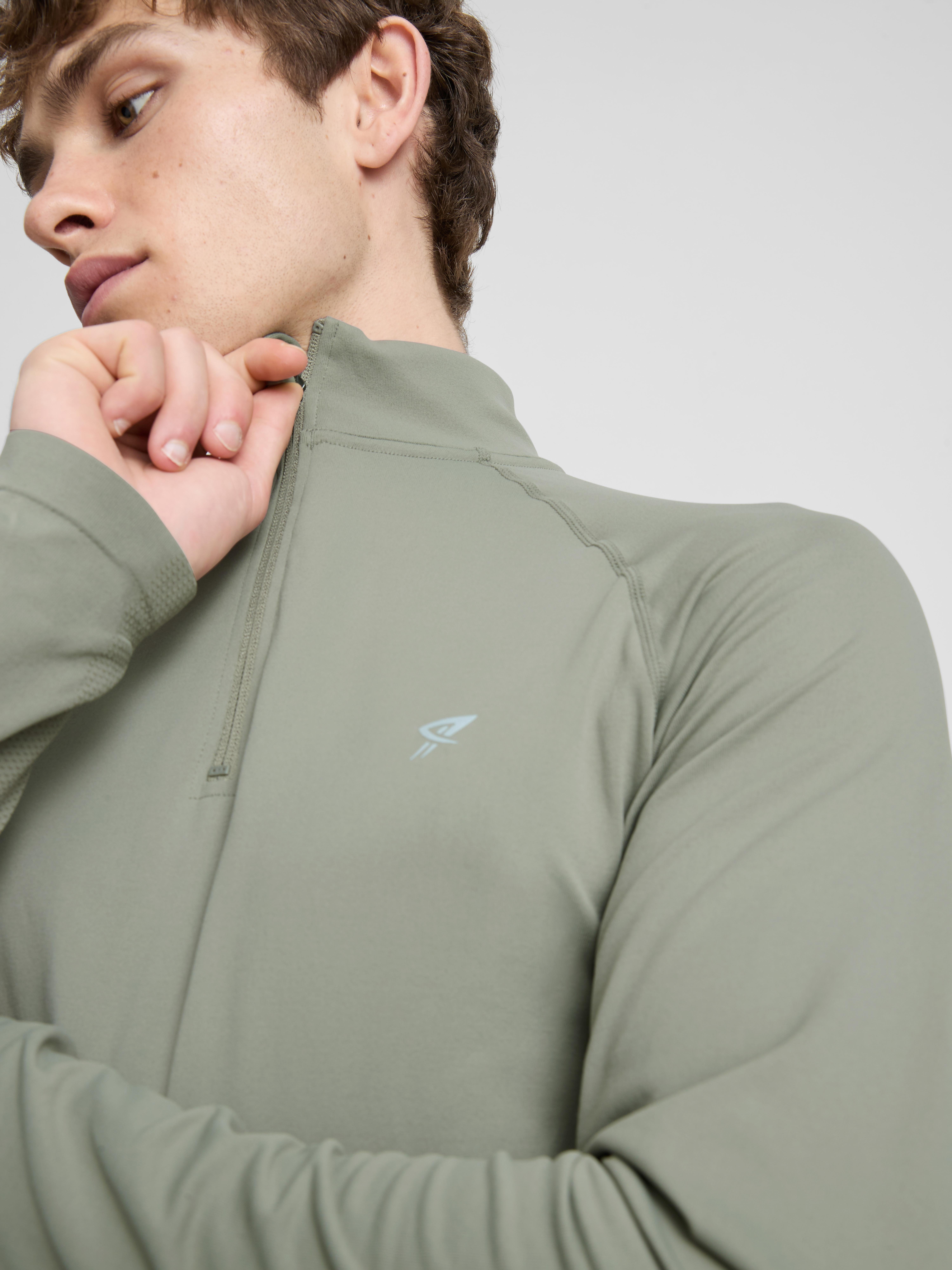 Quarter Zip Gym Top