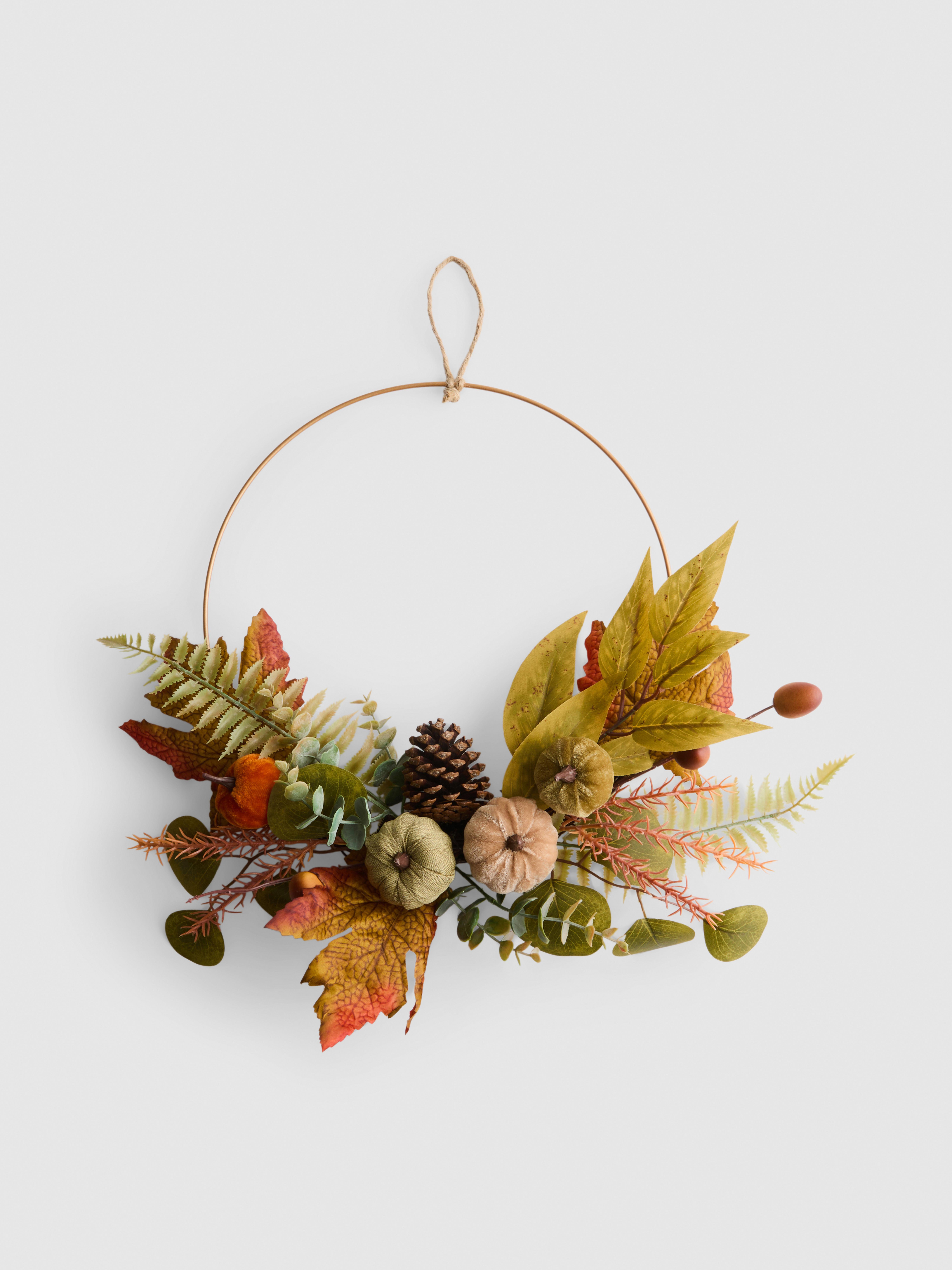 Demi-couronne d'automne à feuilles artificielles