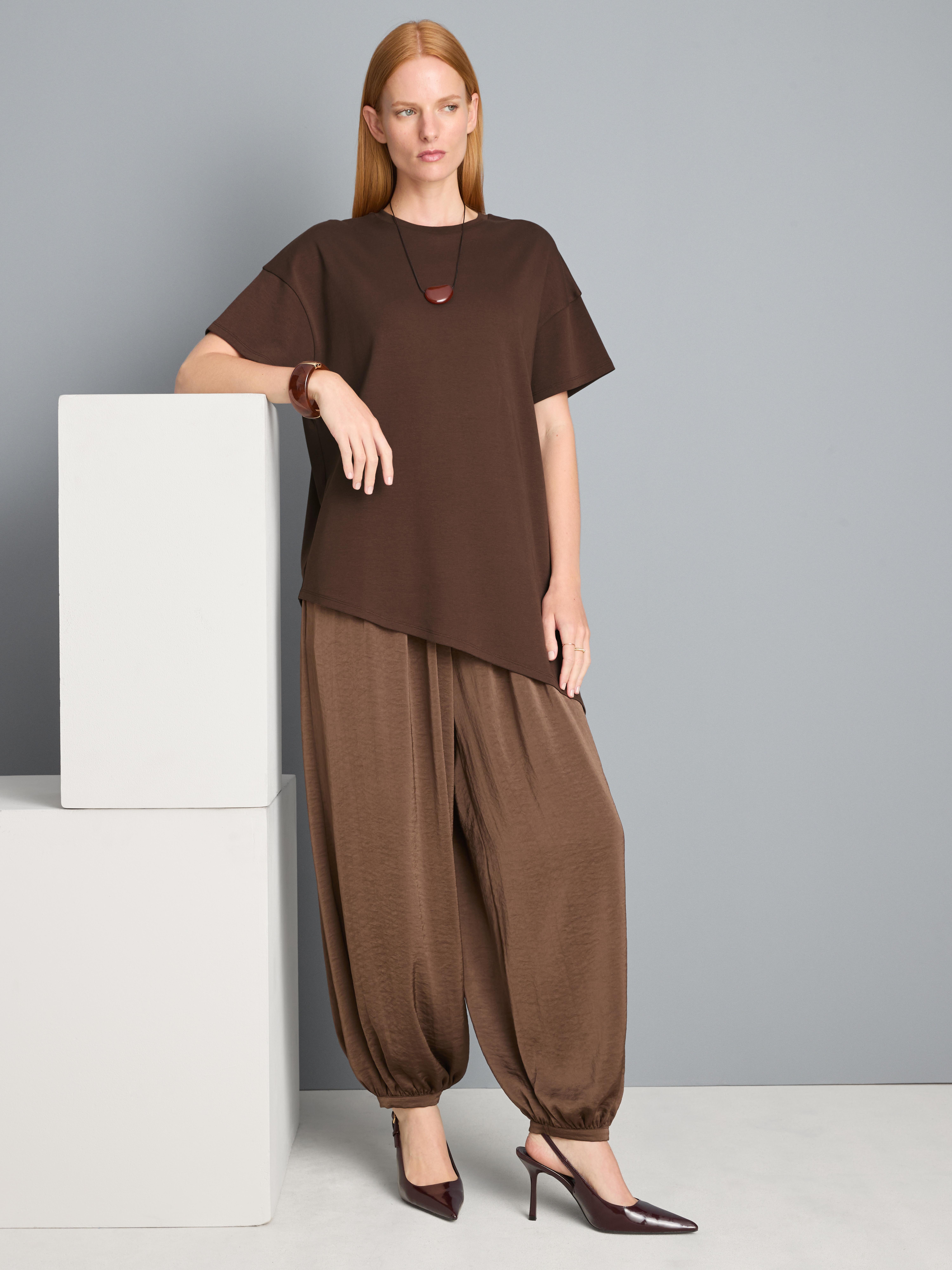 Lang asymmetrisch katoenen T-shirt
