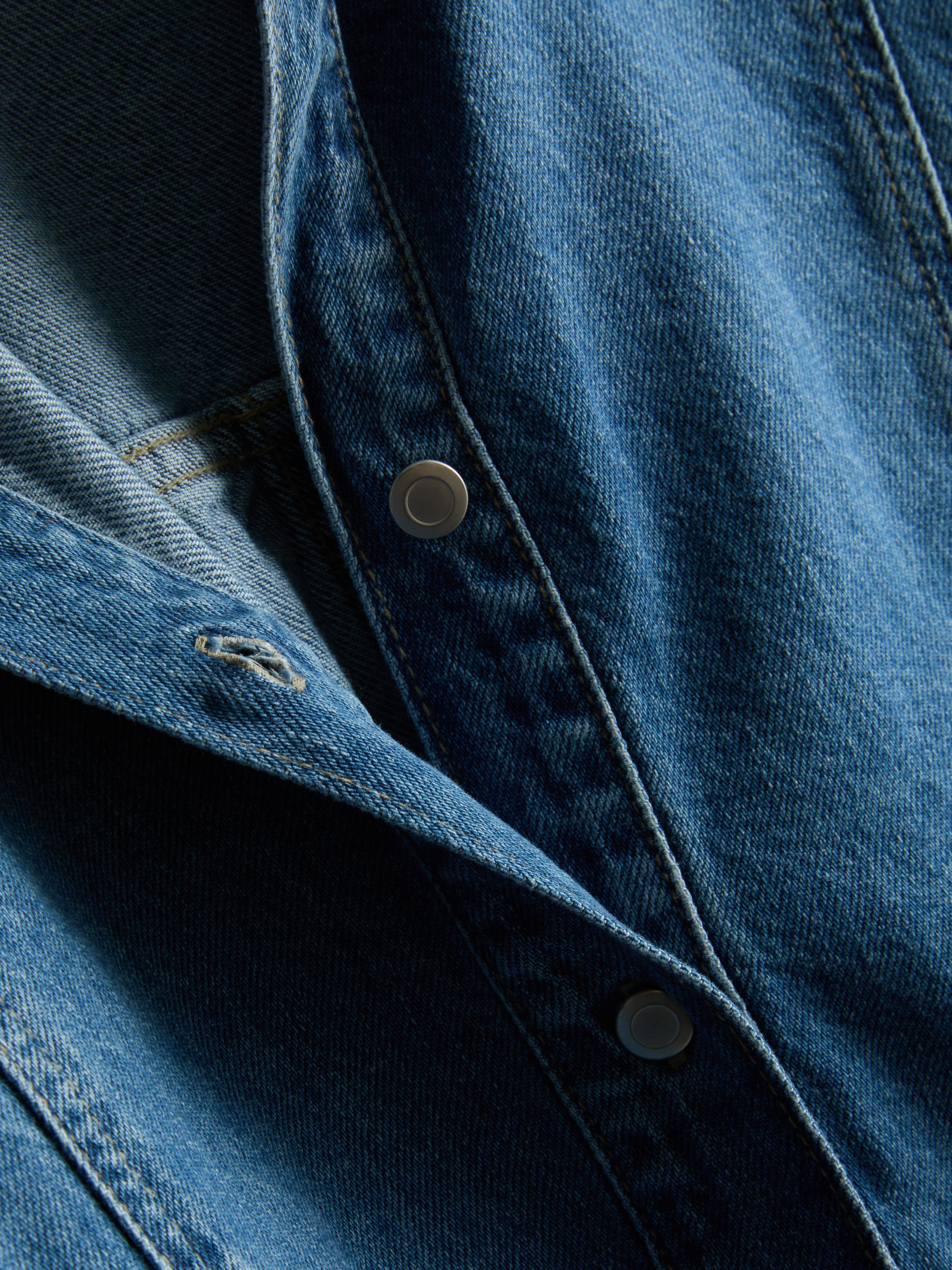 Camisa de denim ajustada By Coleen