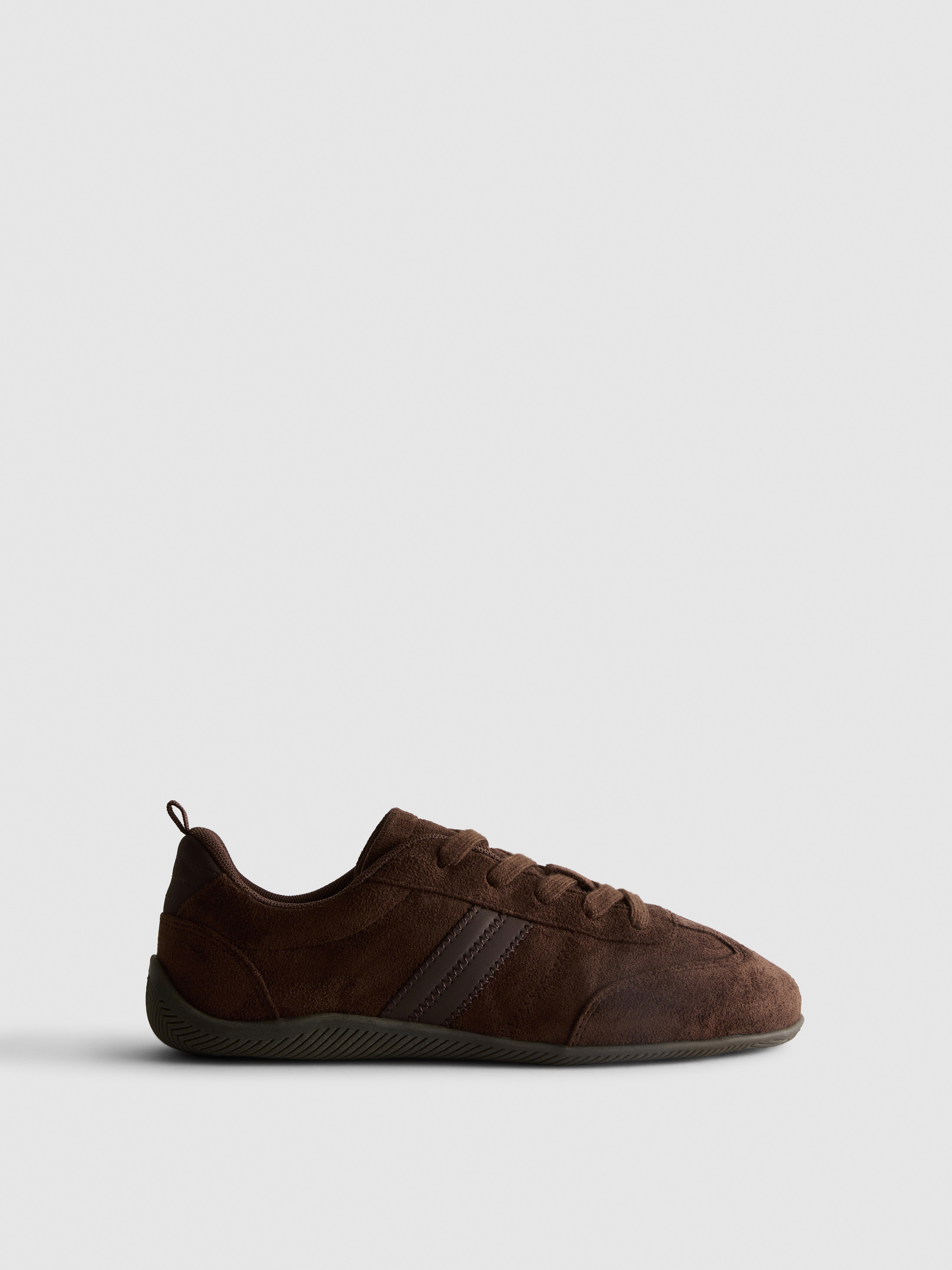 Low-Top Sneakers