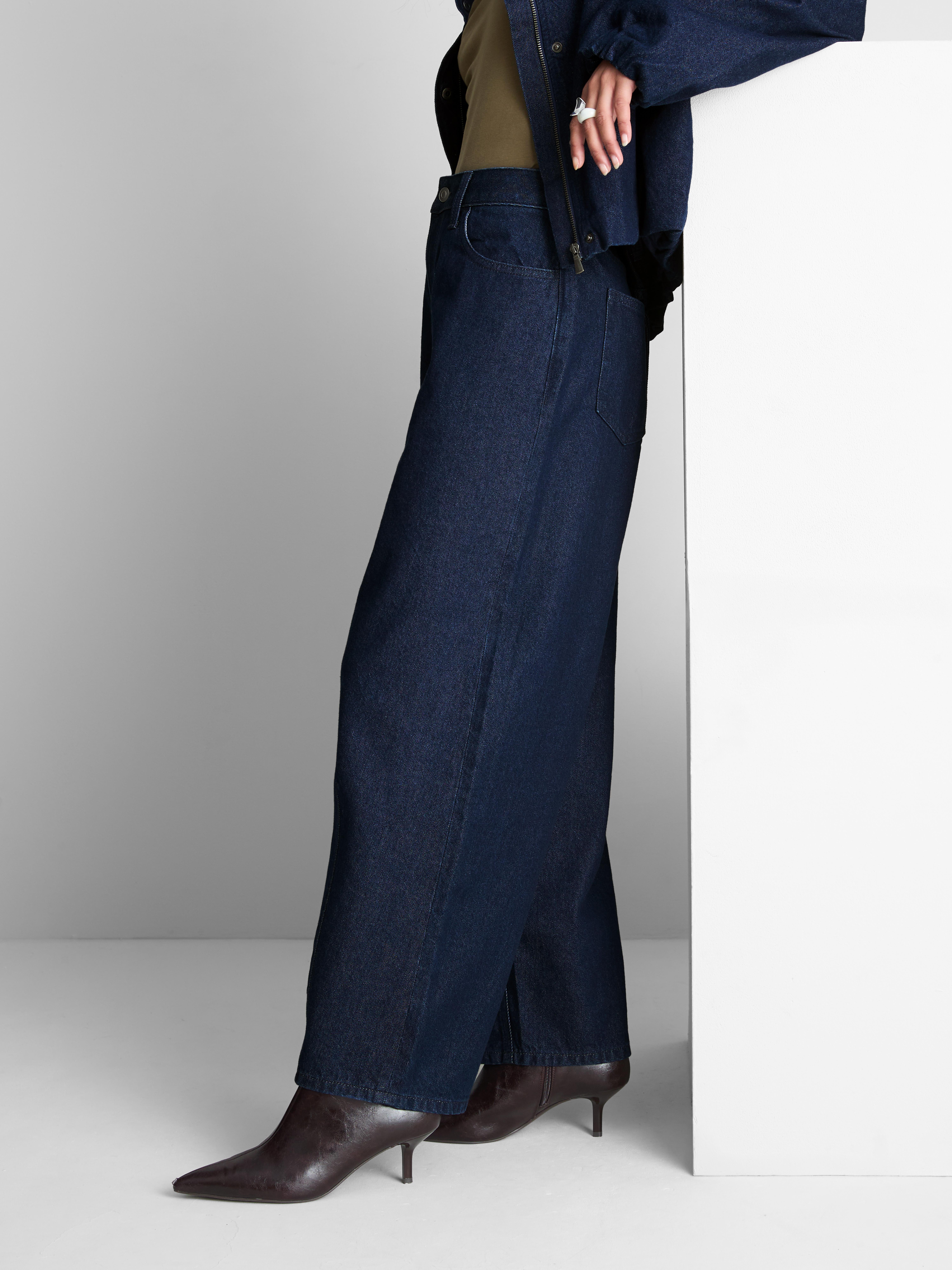 Paula Echevarría Curve Baggy Jeans