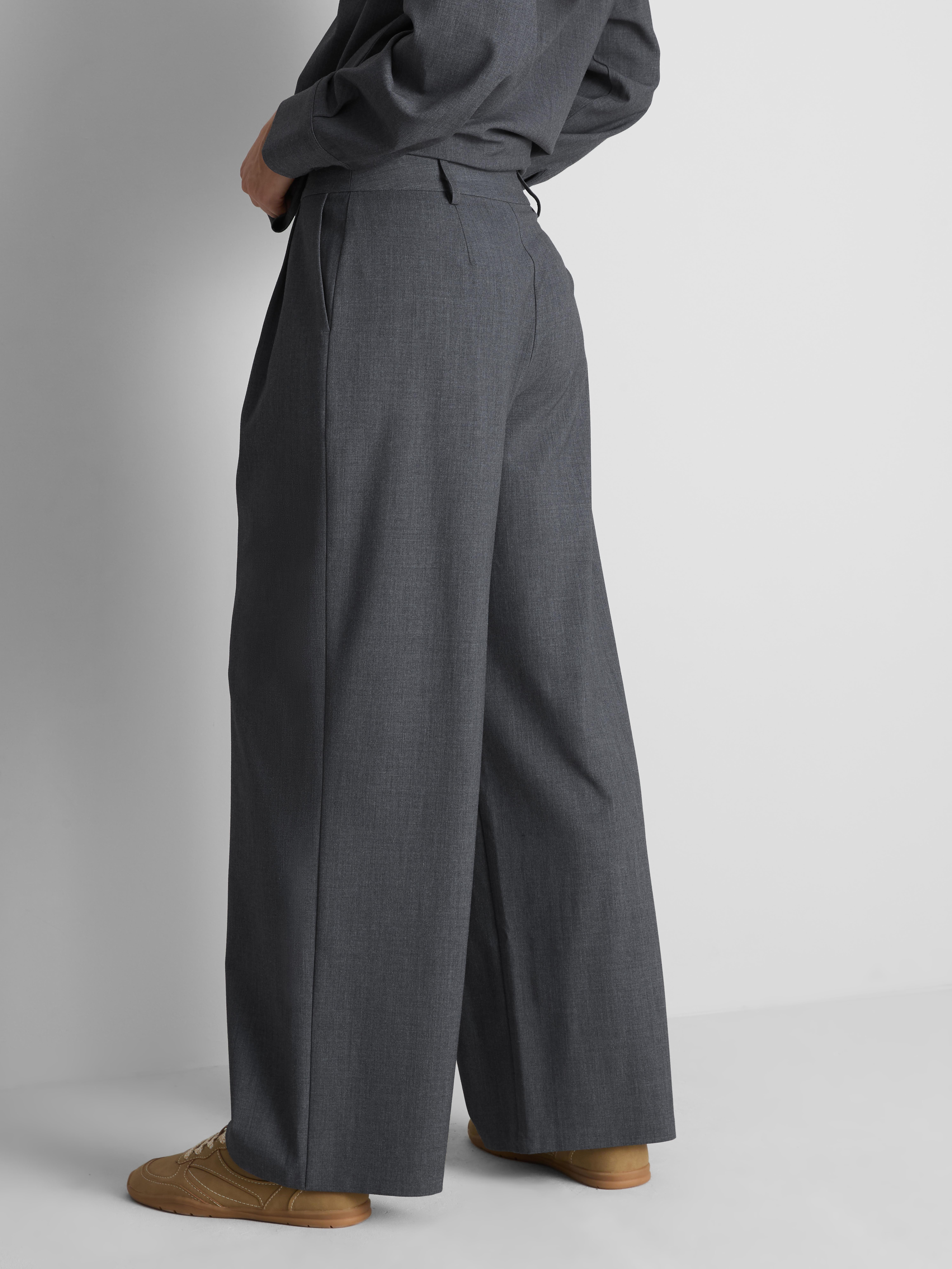 Paula Echevarría Wide Leg Pleated Pants