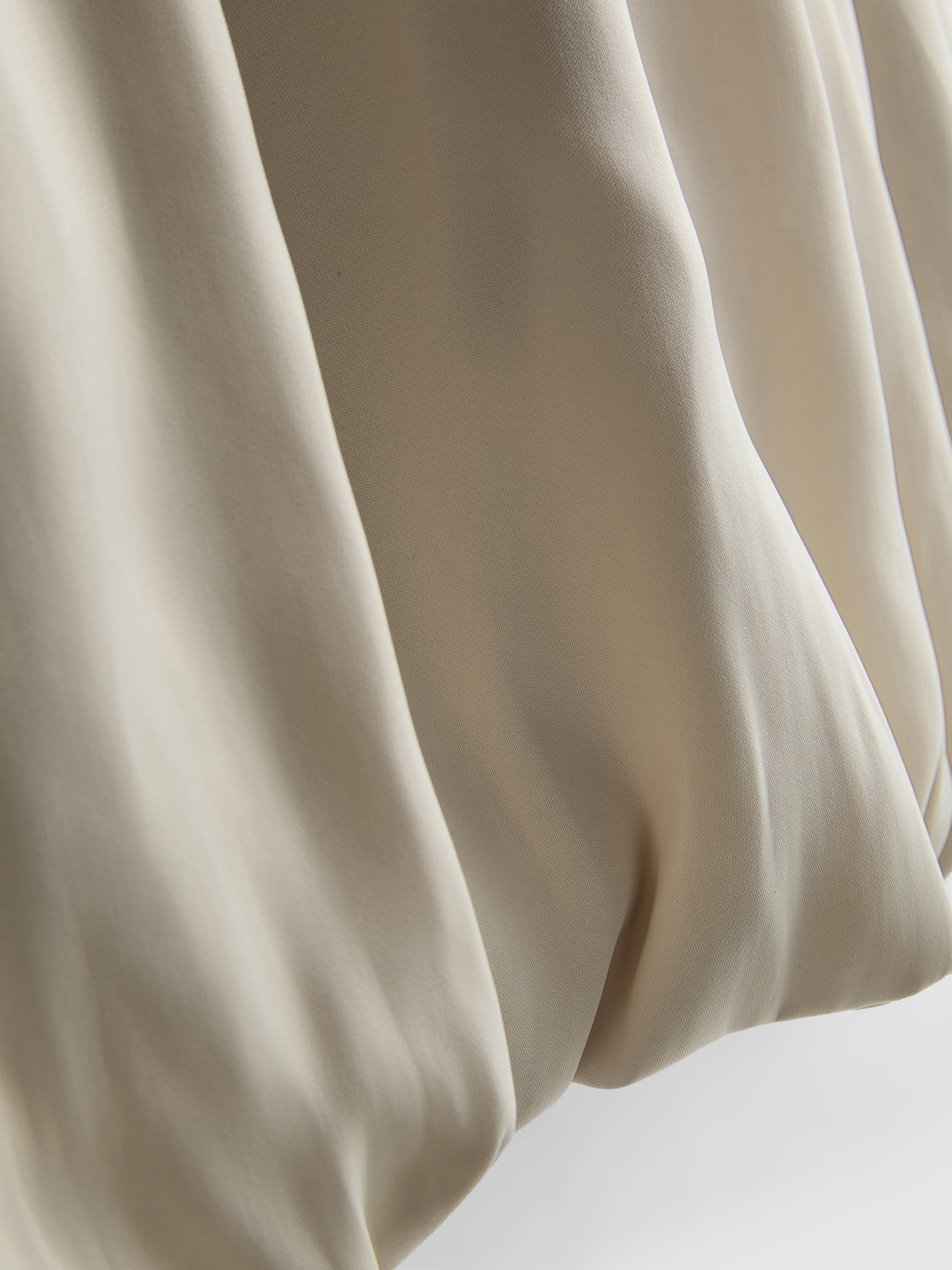 Halter Neck Balloon Blouse