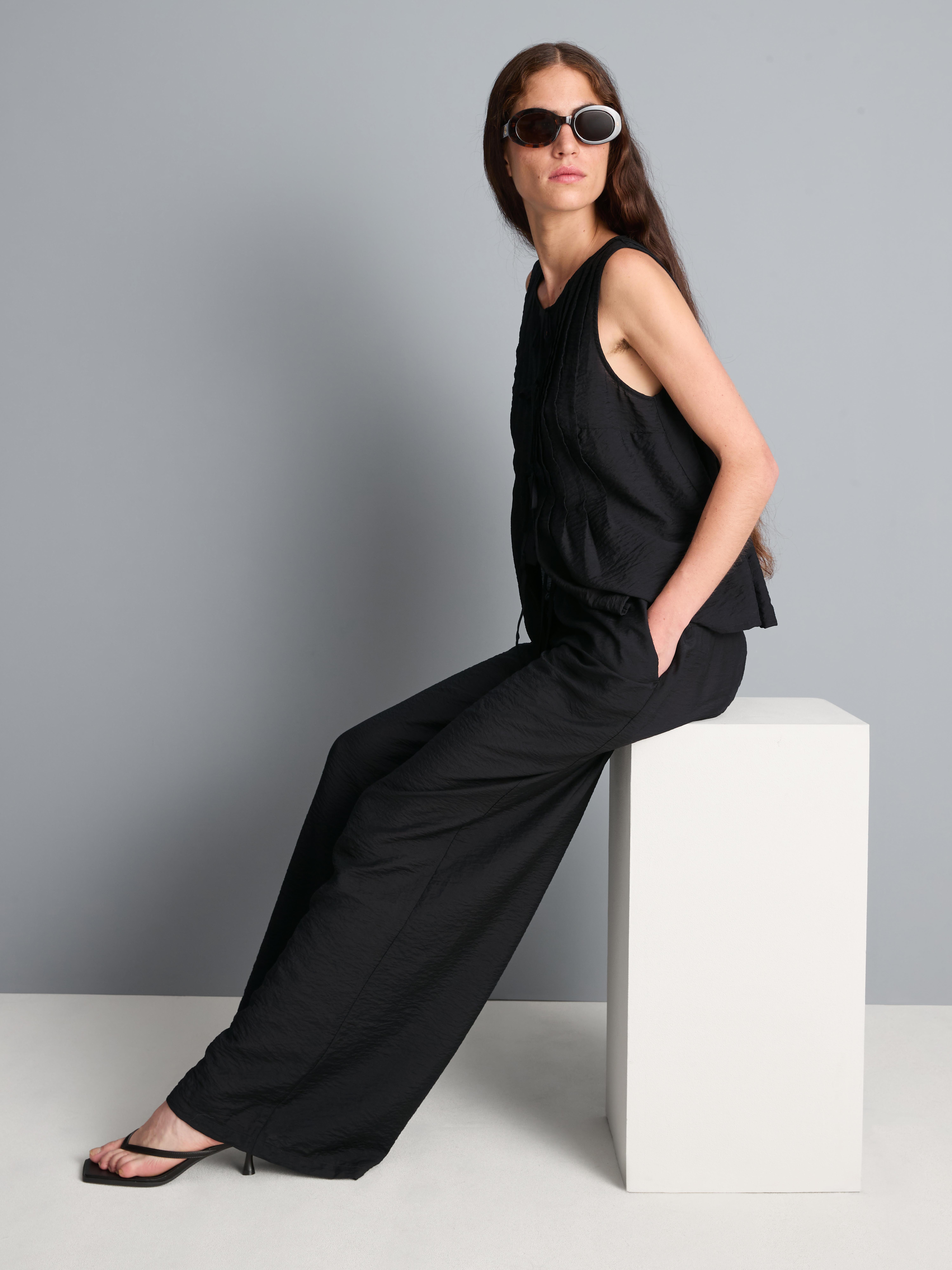 Wide Leg Crinkle Pants