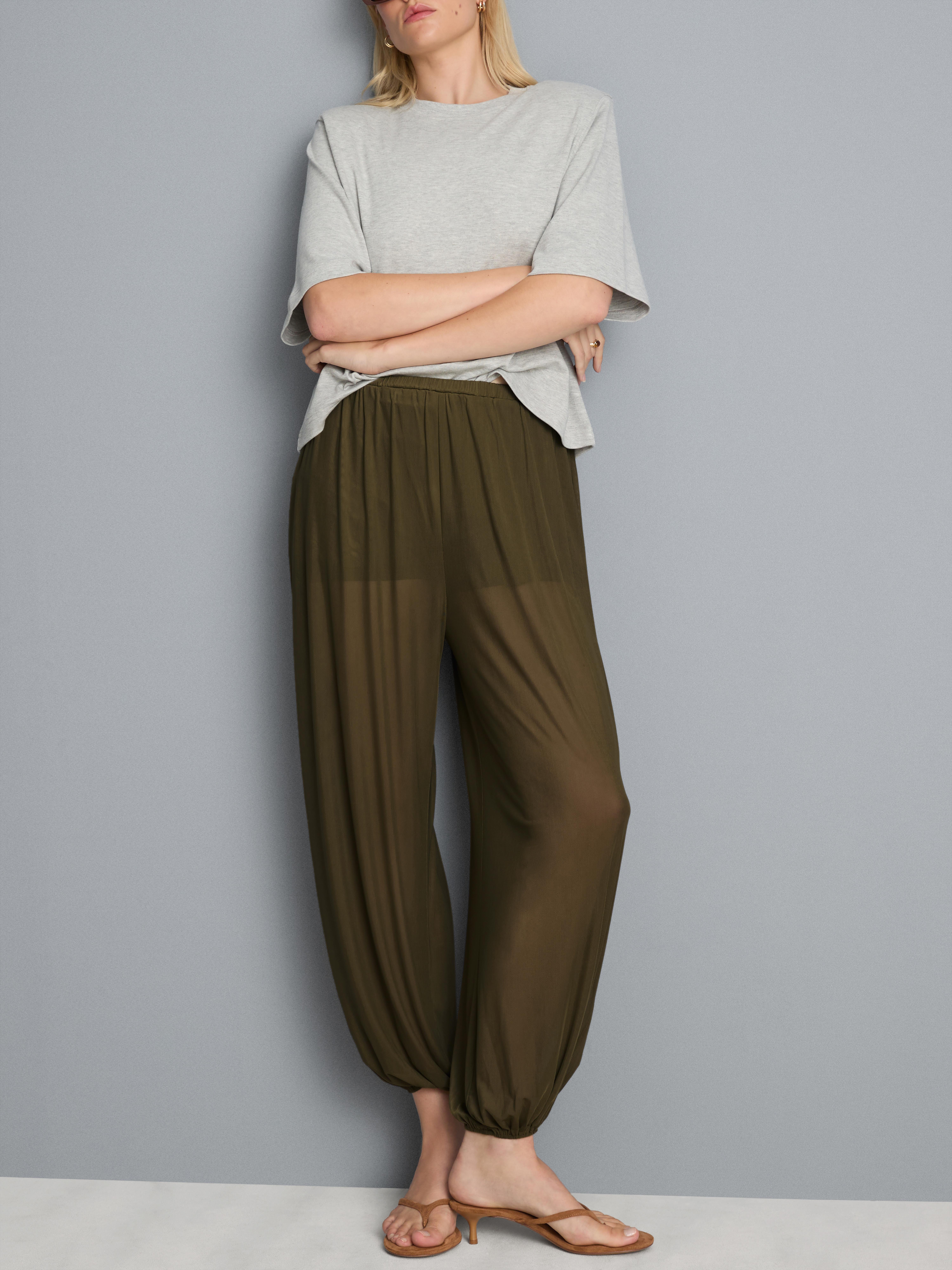 Pantalones de malla de punto con bajos ajustados