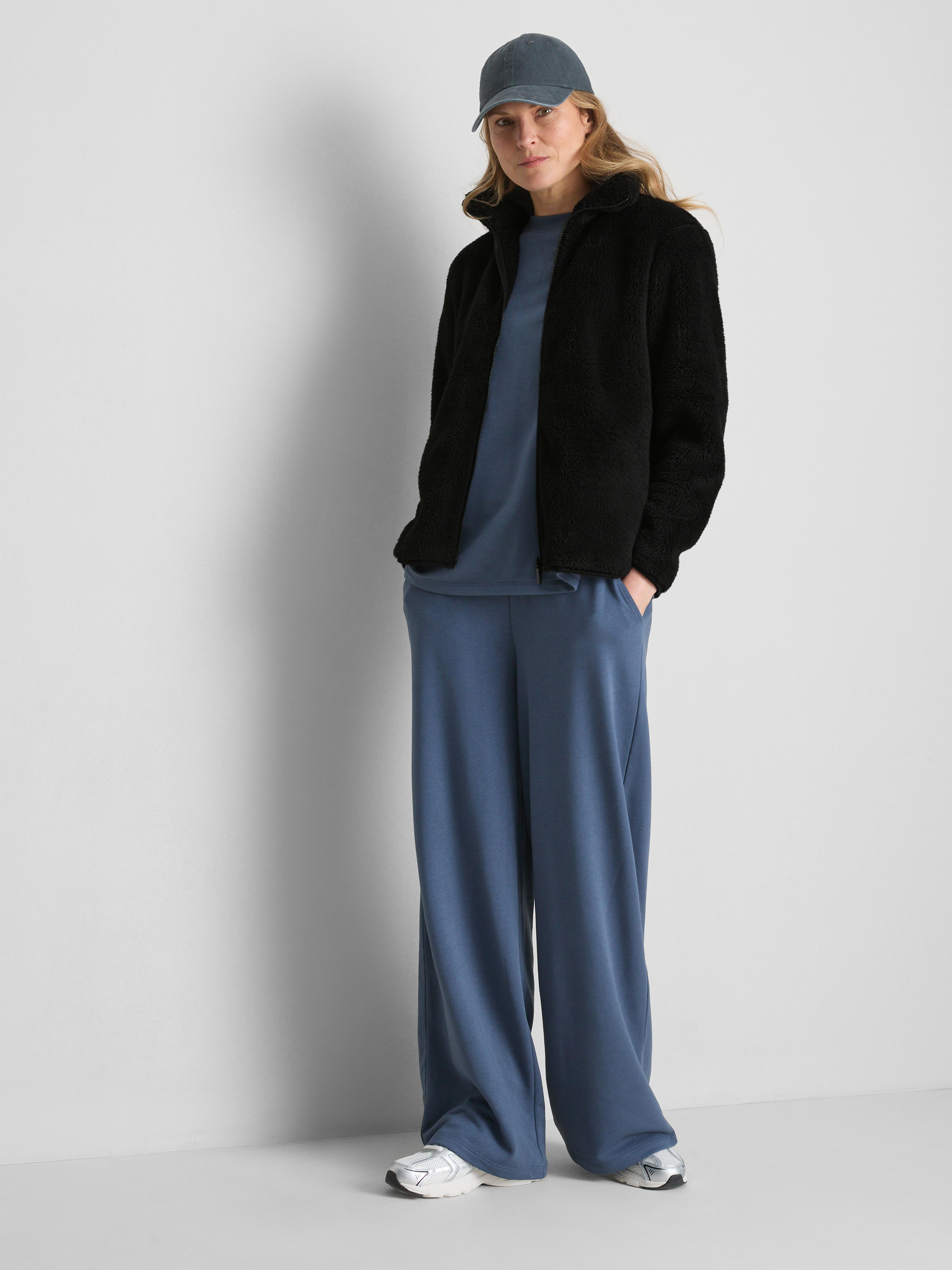 High Neck Teddy Fleece Black