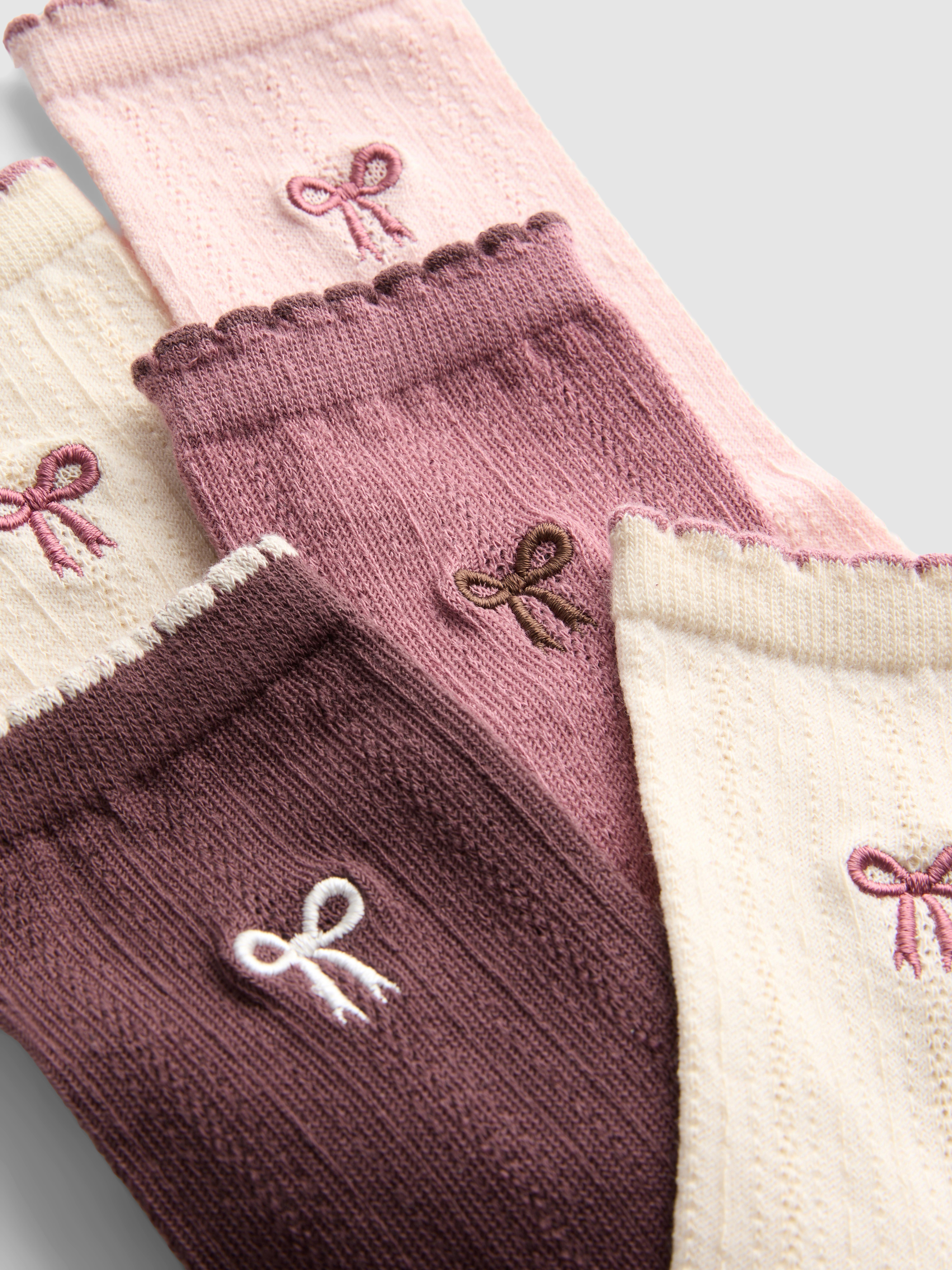 5pk Bow Embroidered Crew Socks