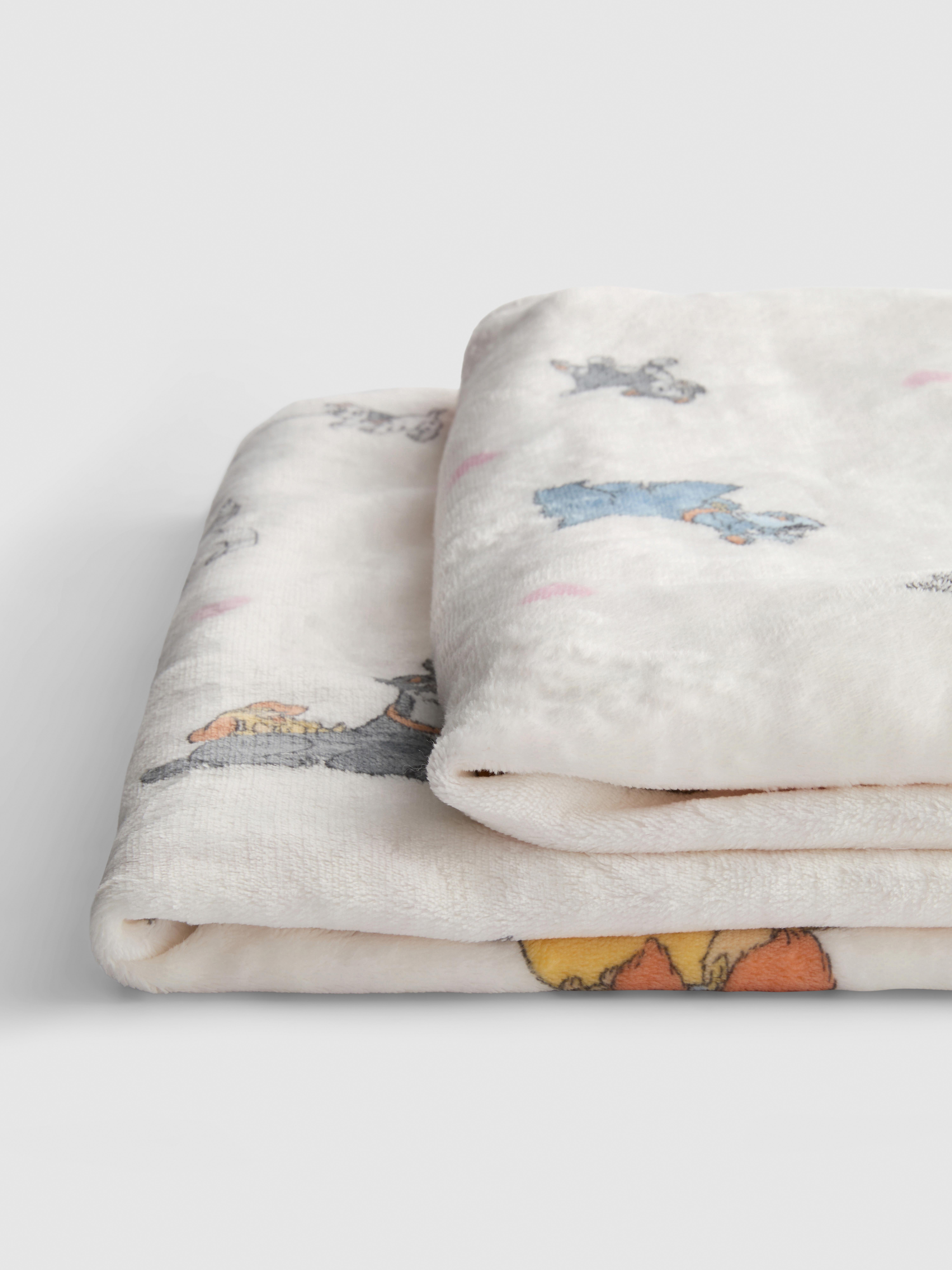 Disney's Paw Club Throw