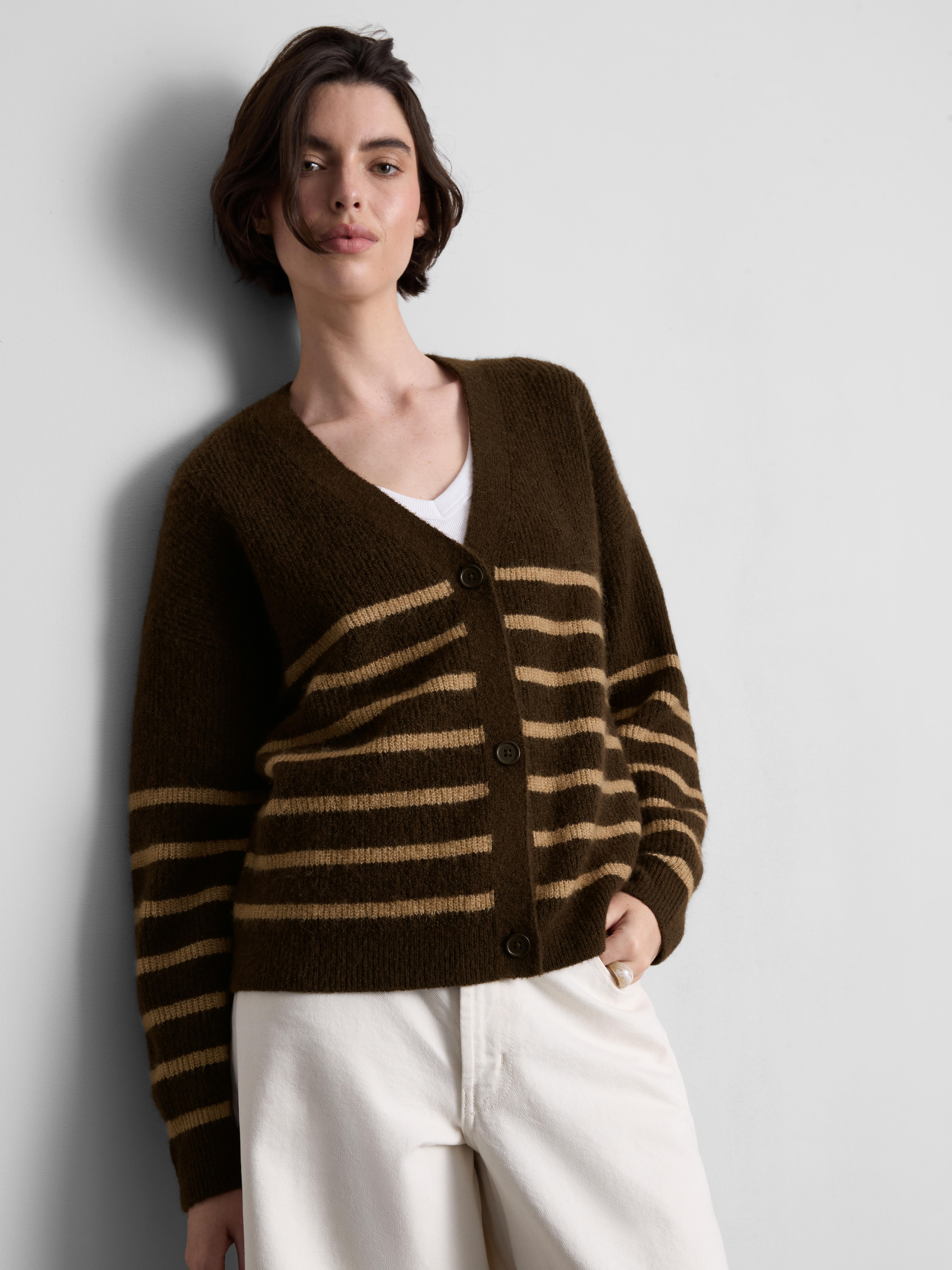 Zacht geribd vest met V-hals Bruin