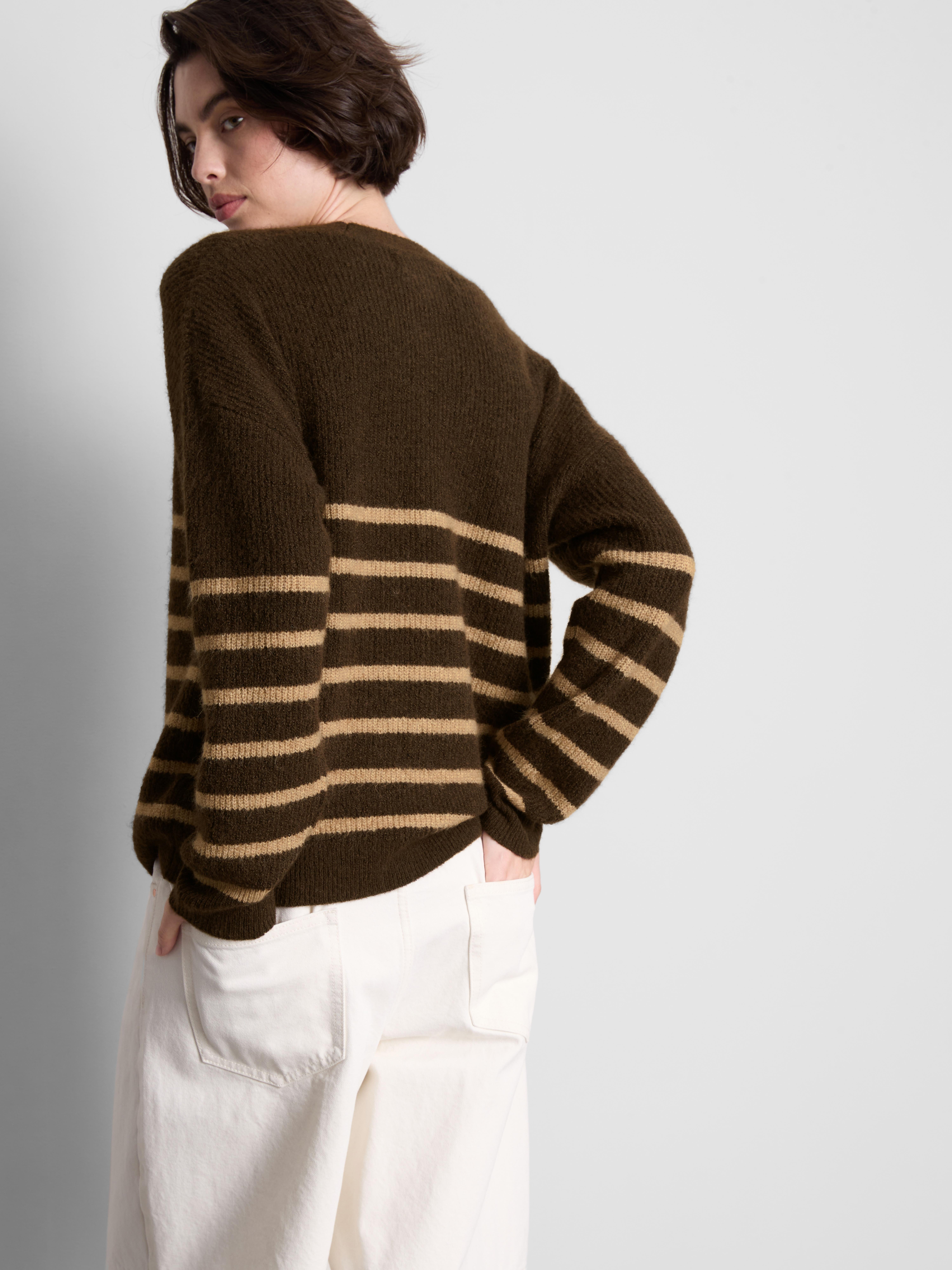 Gilet côtelé doux à col en V