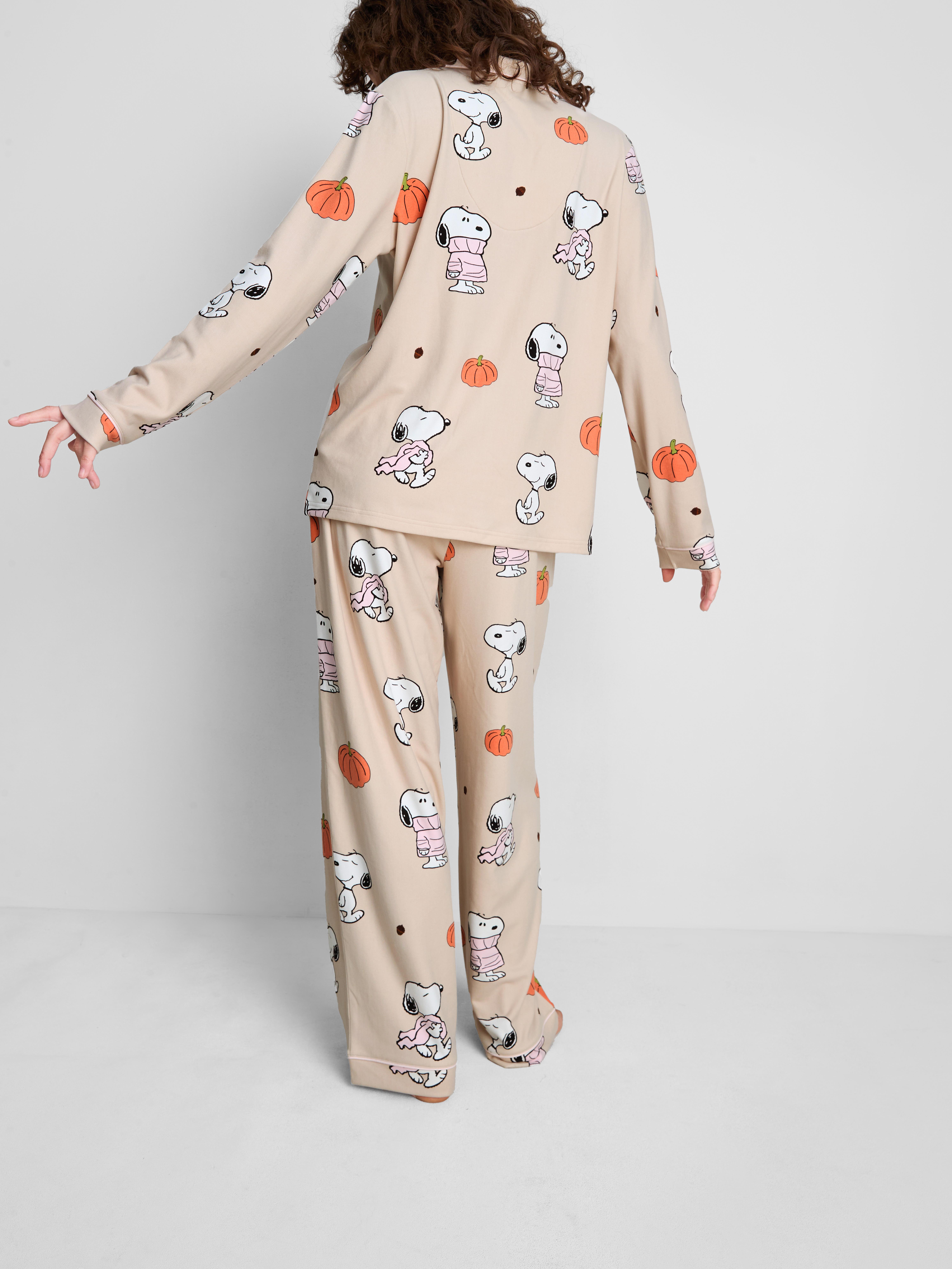 Snoopy Mink-Like Graphic Boyfriend Pajamas