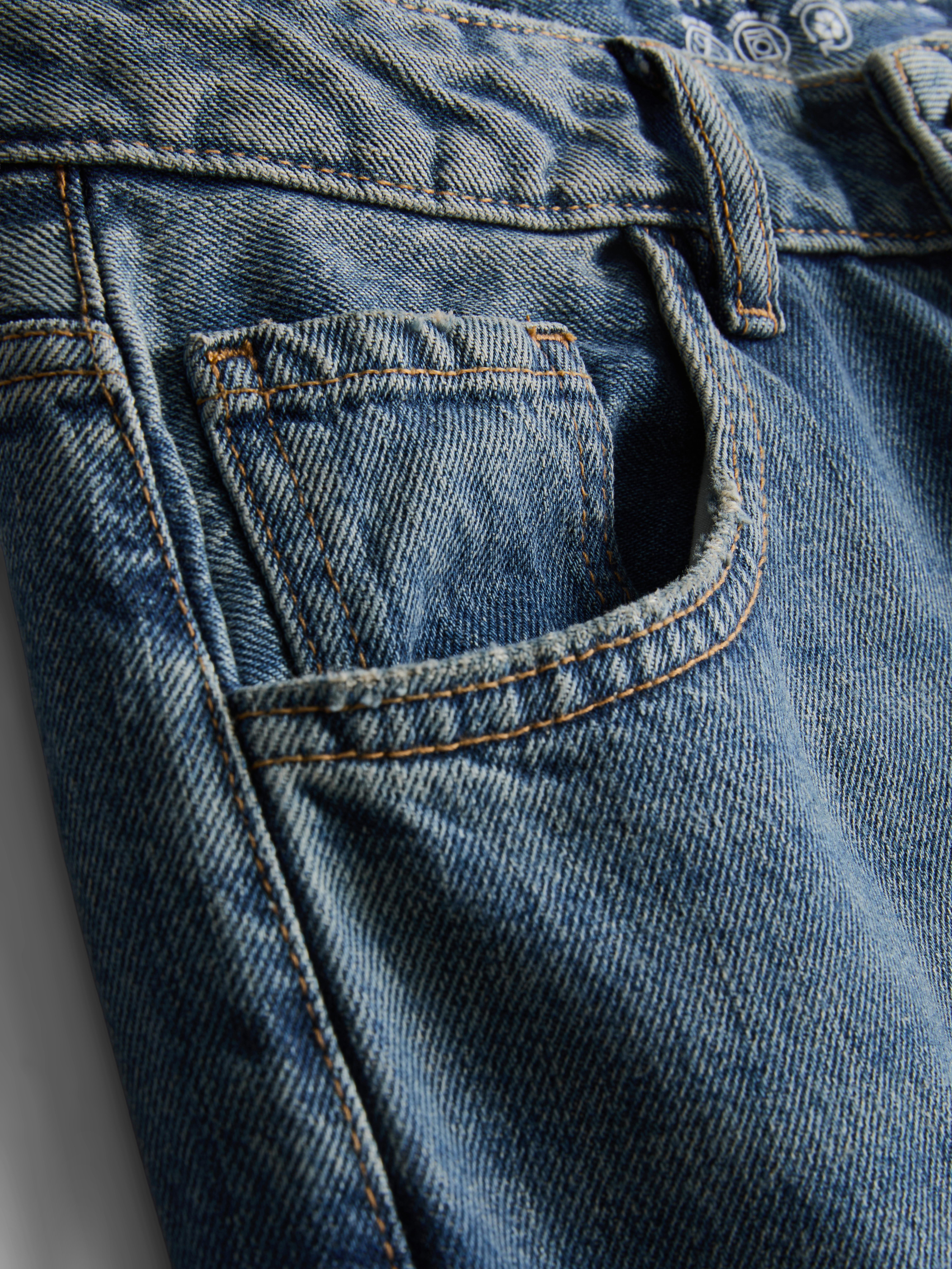 Mid Rise Boyfriend Jeans