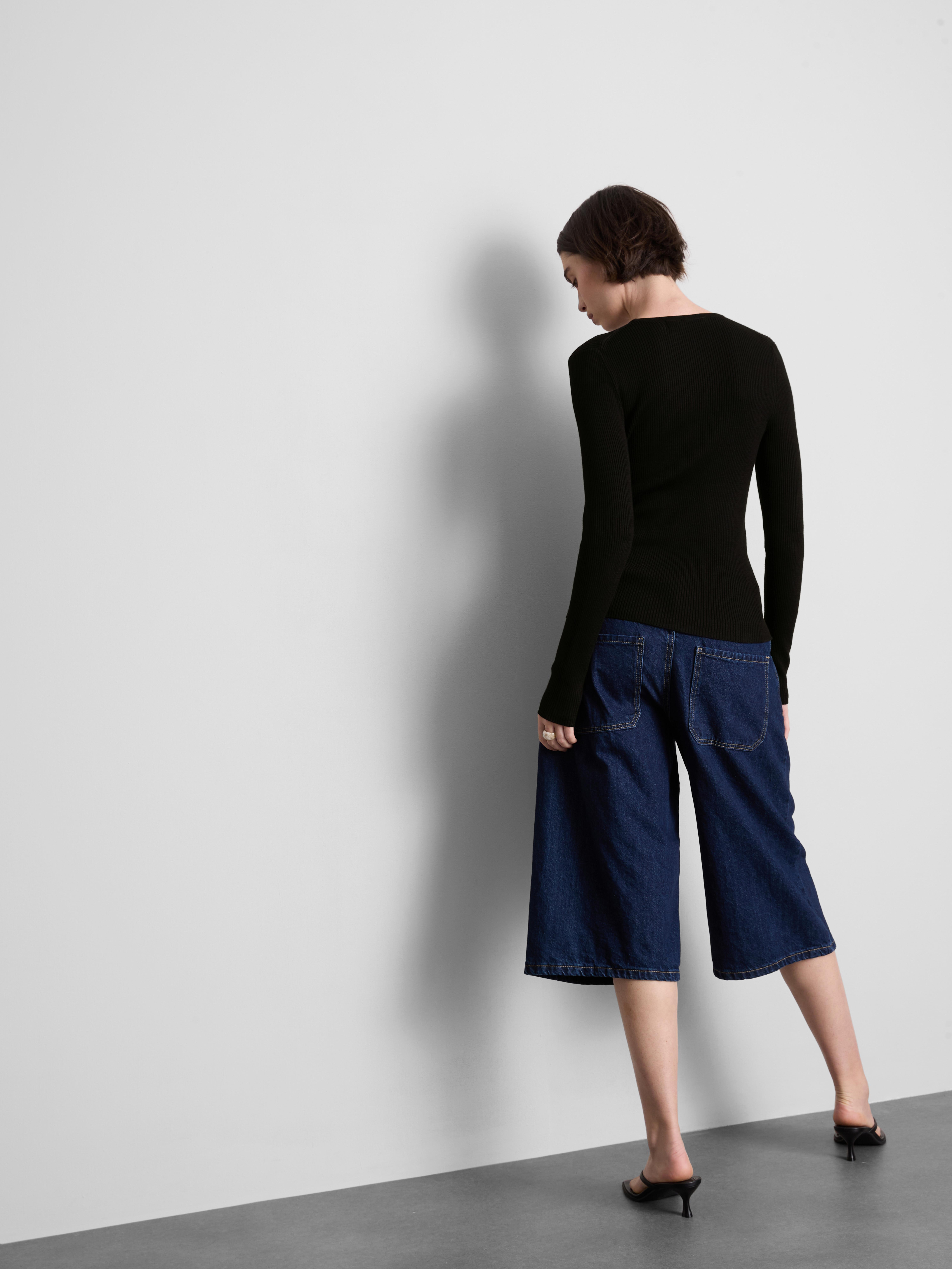 Ribbed Crew Neck Sweater