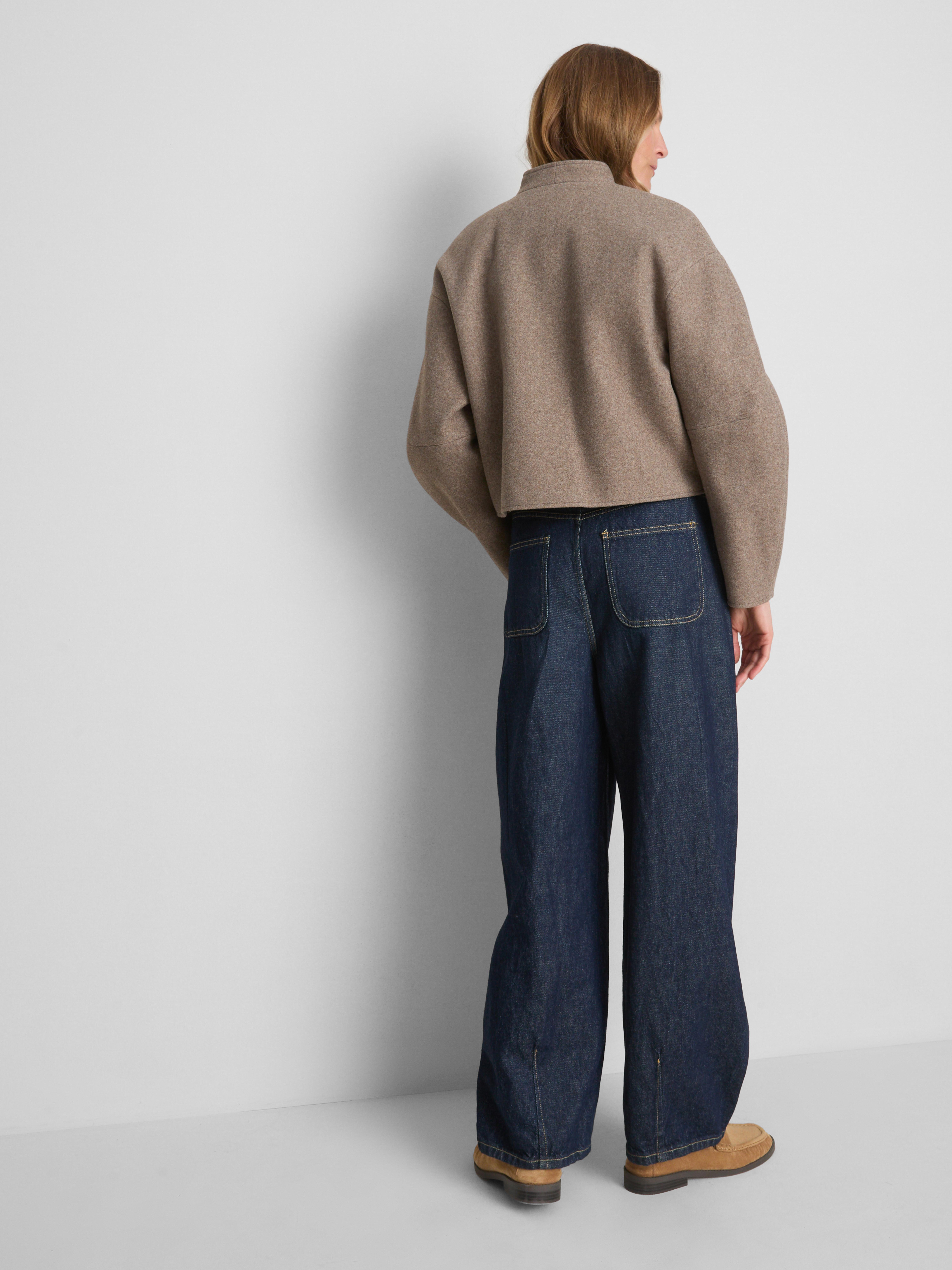 Veste structurée courte sans col