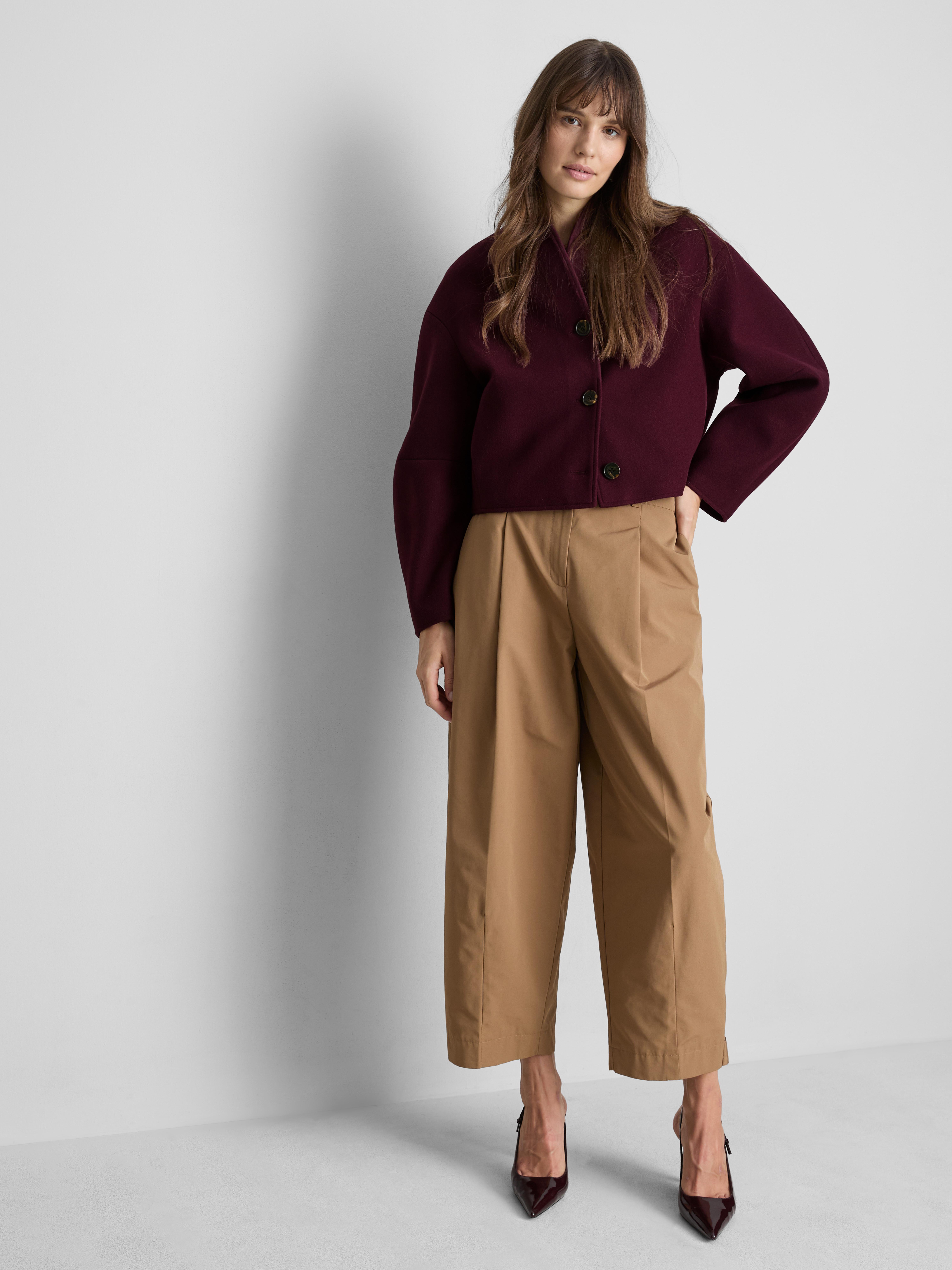 Structured Collarless Cropped Jacket