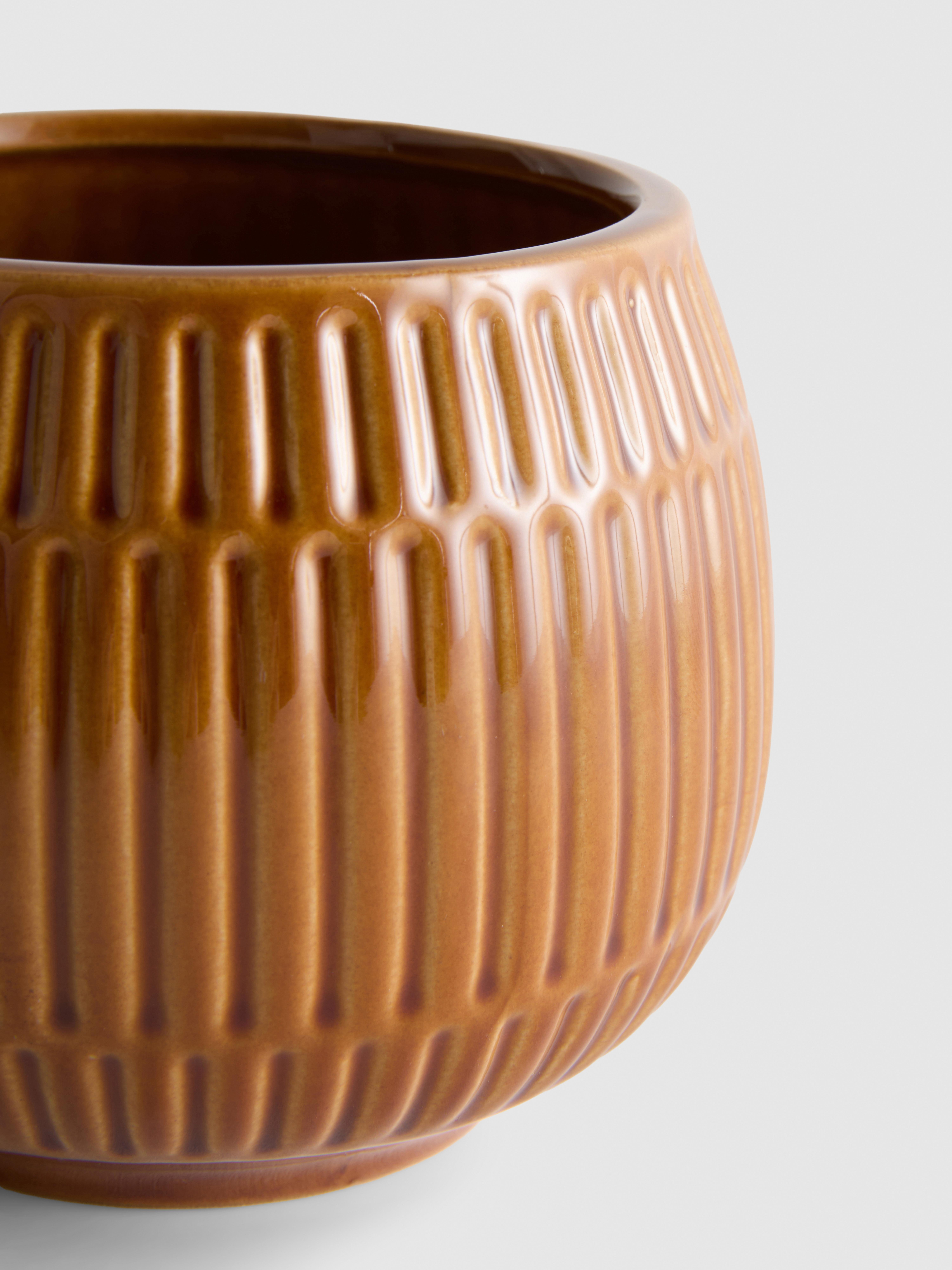 Geribbelde keramische plantenpot