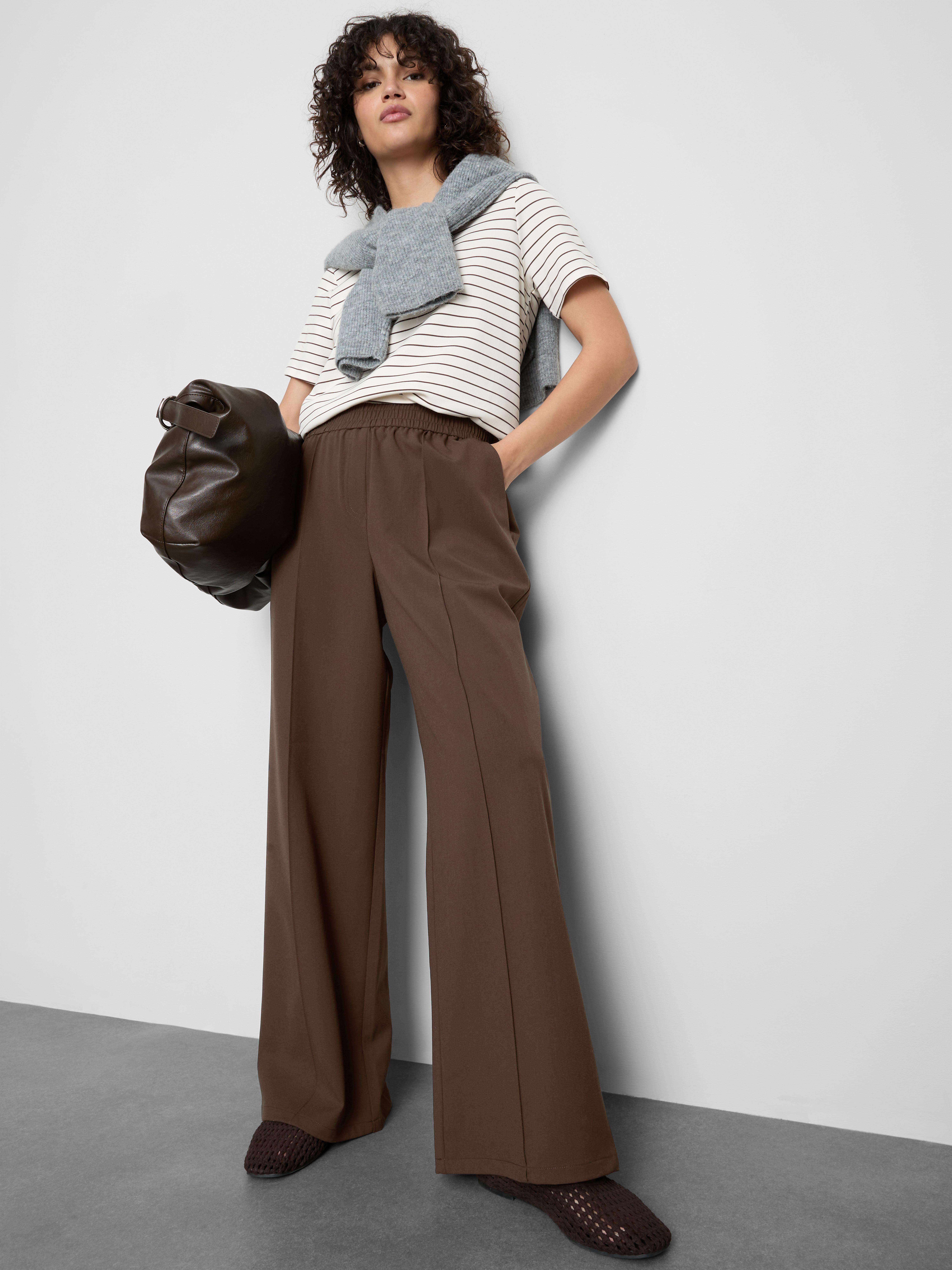 Eleganckie joggery z szerokimi nogawkami