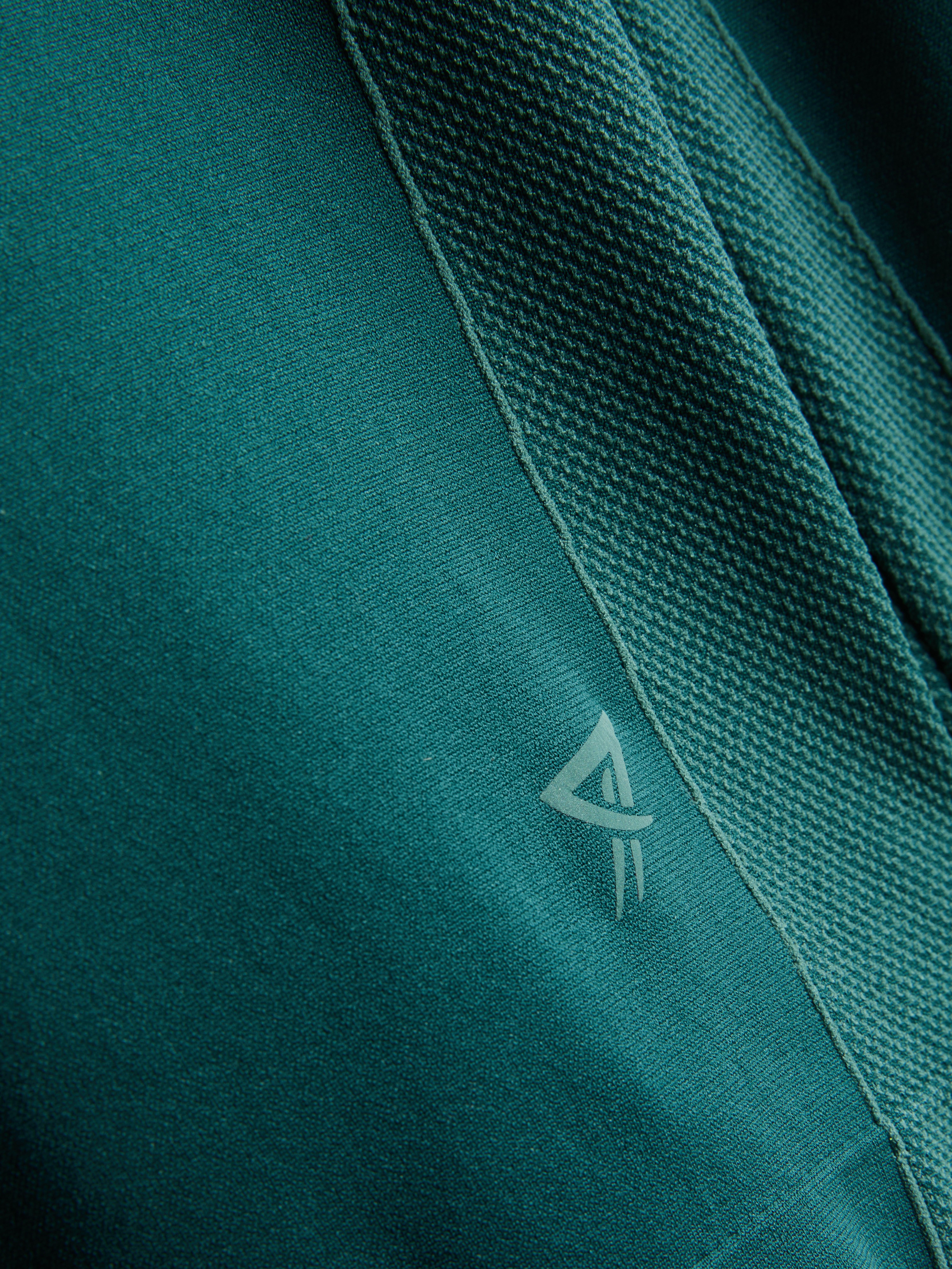 7-15yrs | Active Long-Sleeve T-Shirt